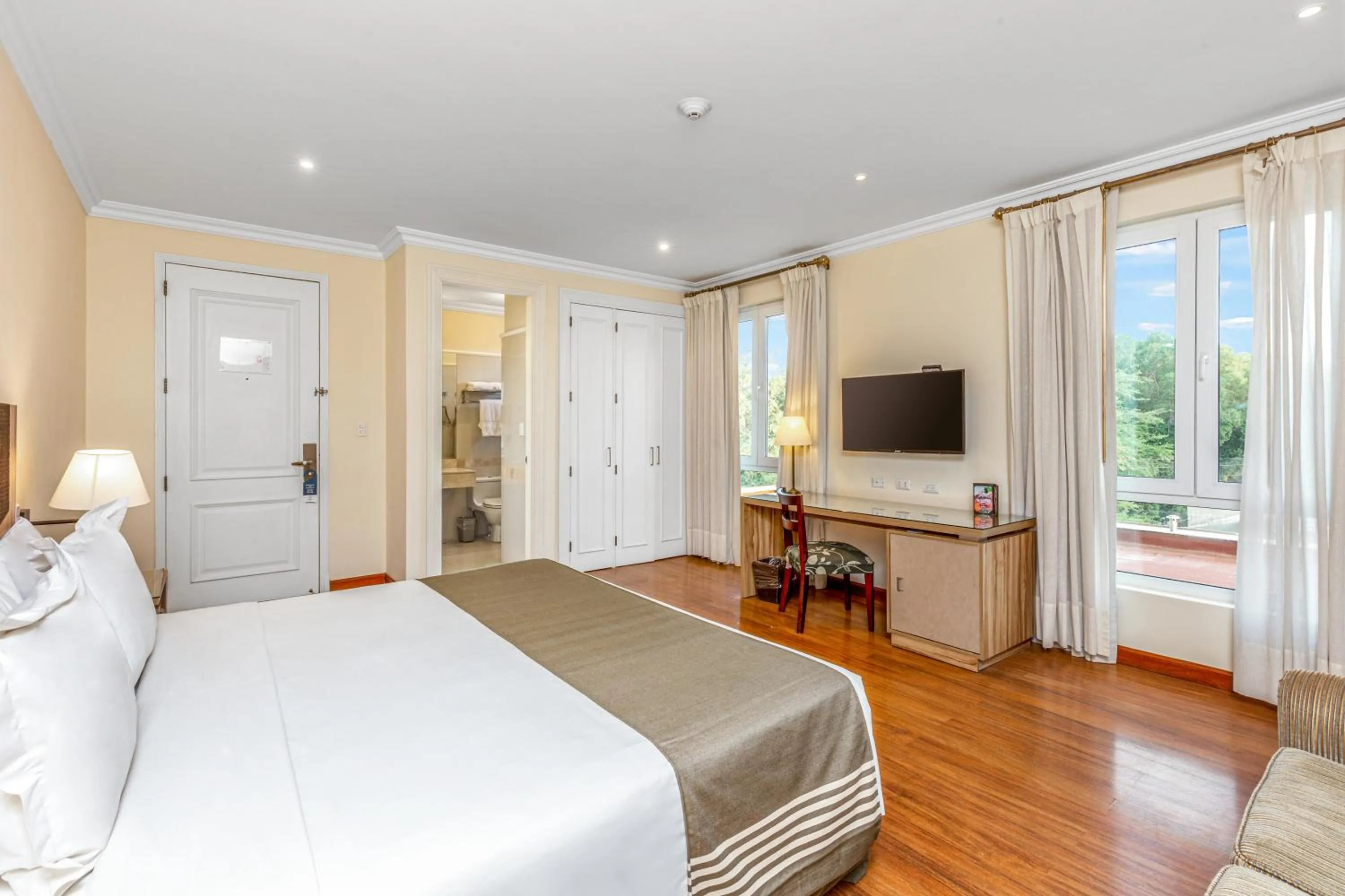 Bed in LP Los Portales Hotel Piura