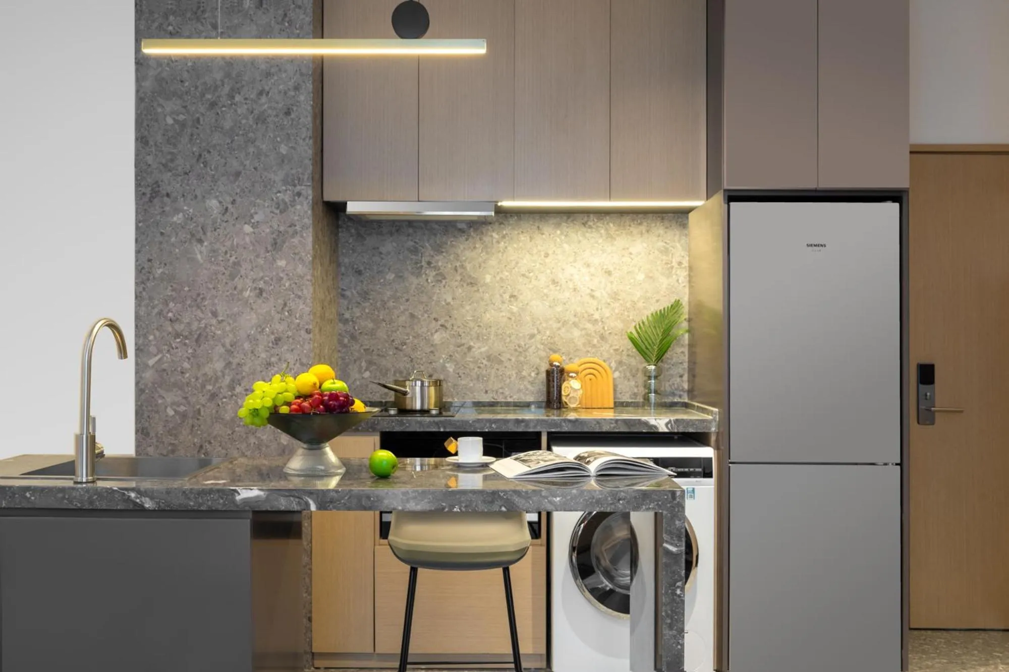 Kitchen or kitchenette in base-Beijing Sanlitun Serviced Apartment