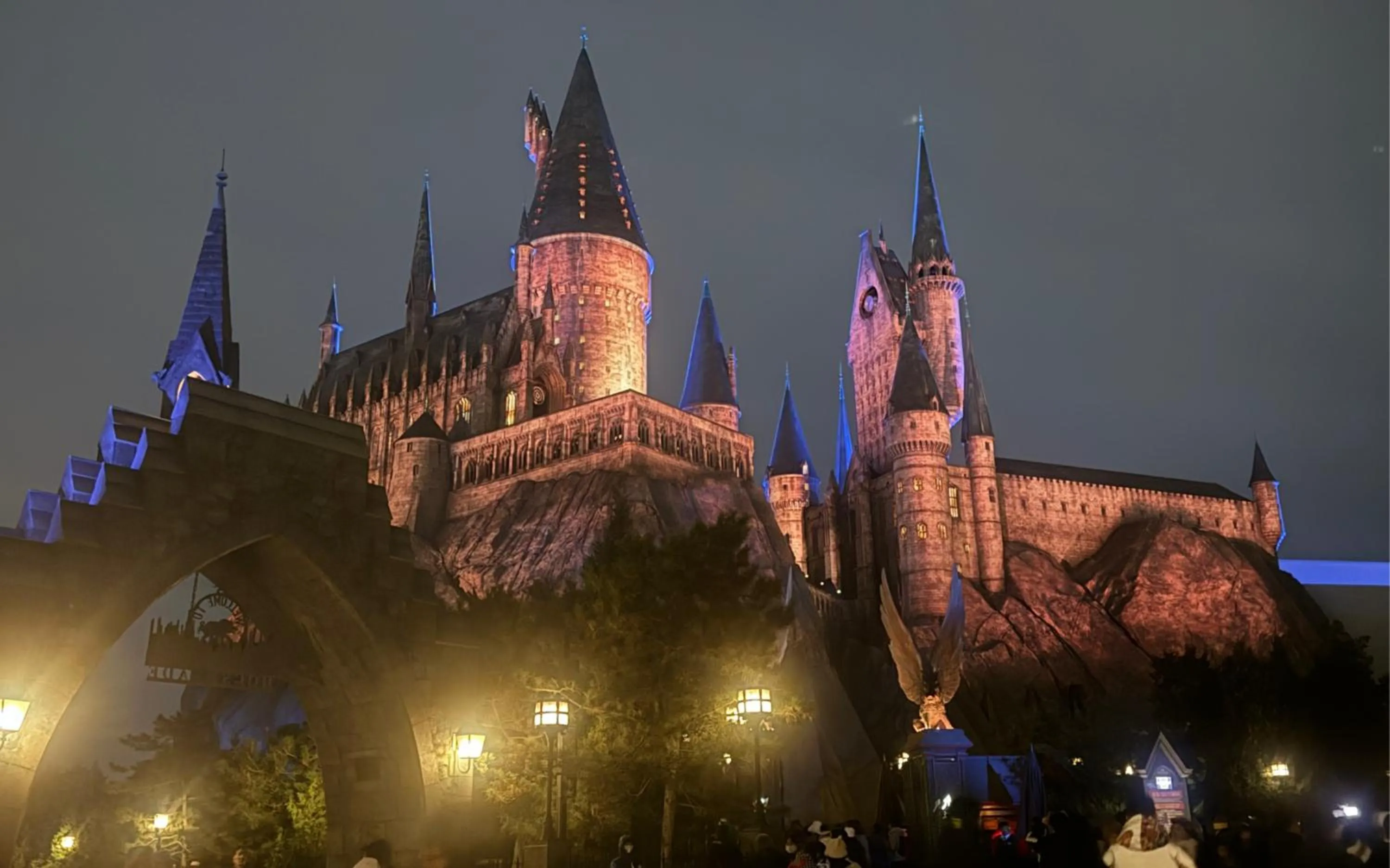 Night in base-Beijing Sanlitun Serviced Apartment