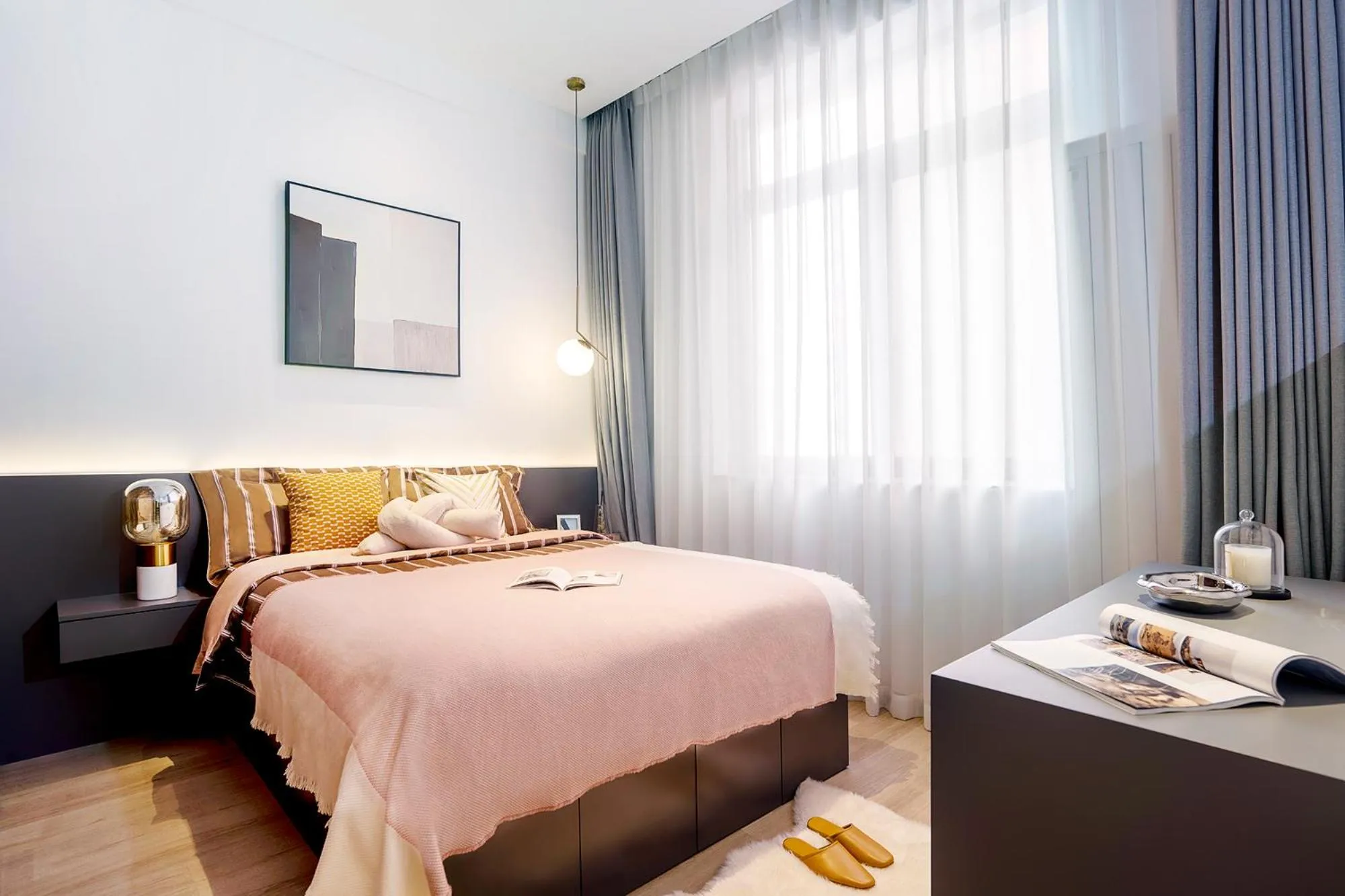 Bedroom, Bed in base-Beijing Sanlitun Serviced Apartment