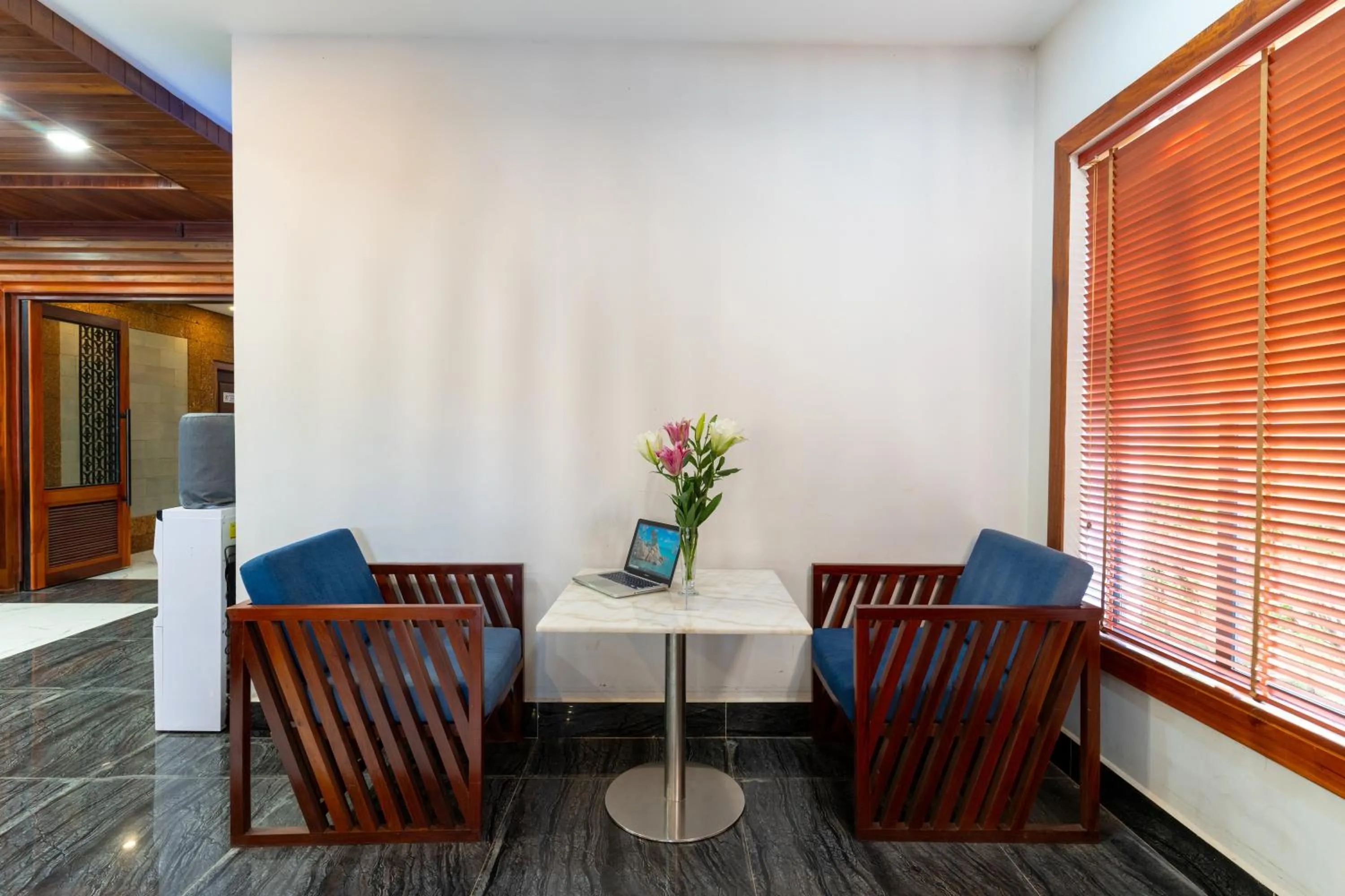 Business facilities in Blanc Smith Hotel