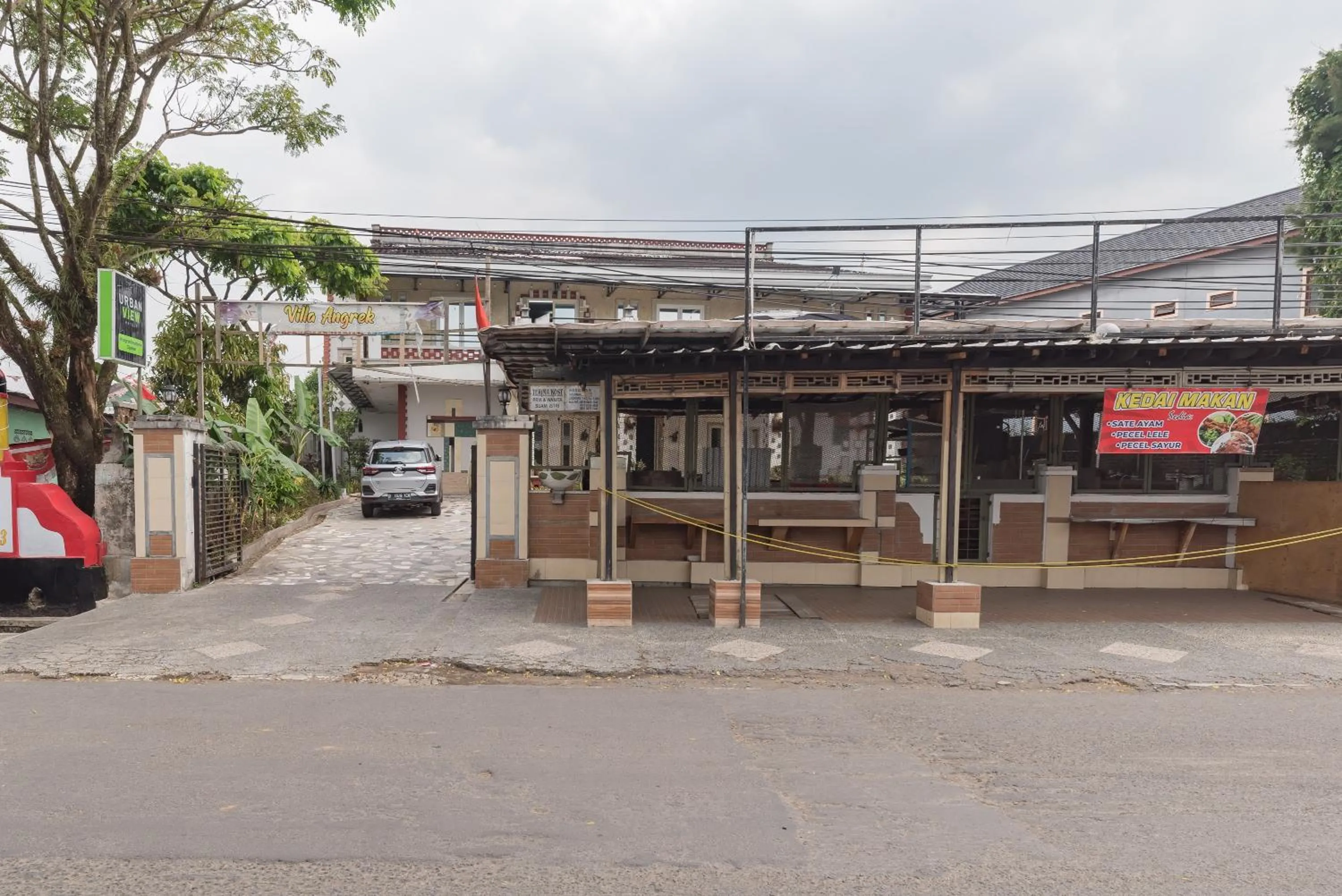 Property building in Urbanview Hotel Anggrek Puncak by RedDoorz