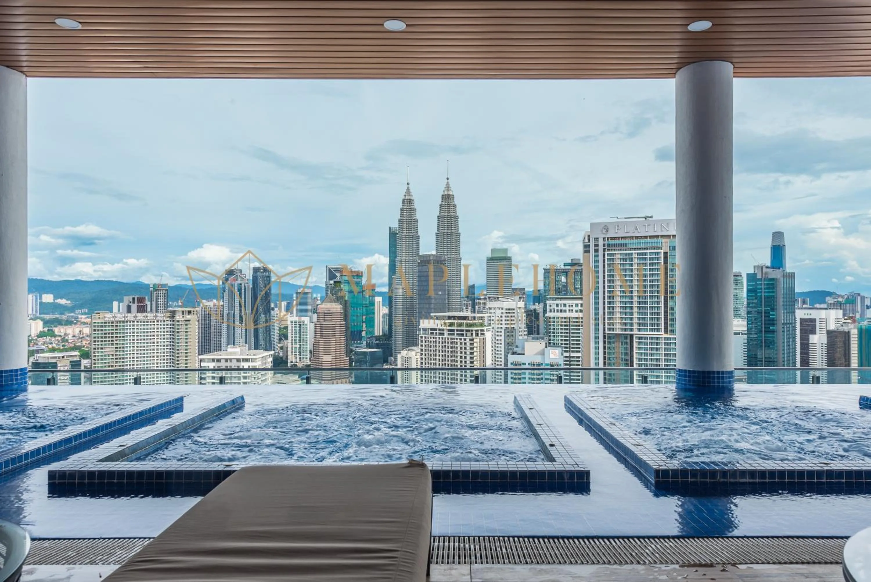 Hot Tub in The Colony and The Luxe Premier Suites Kuala Lumpur