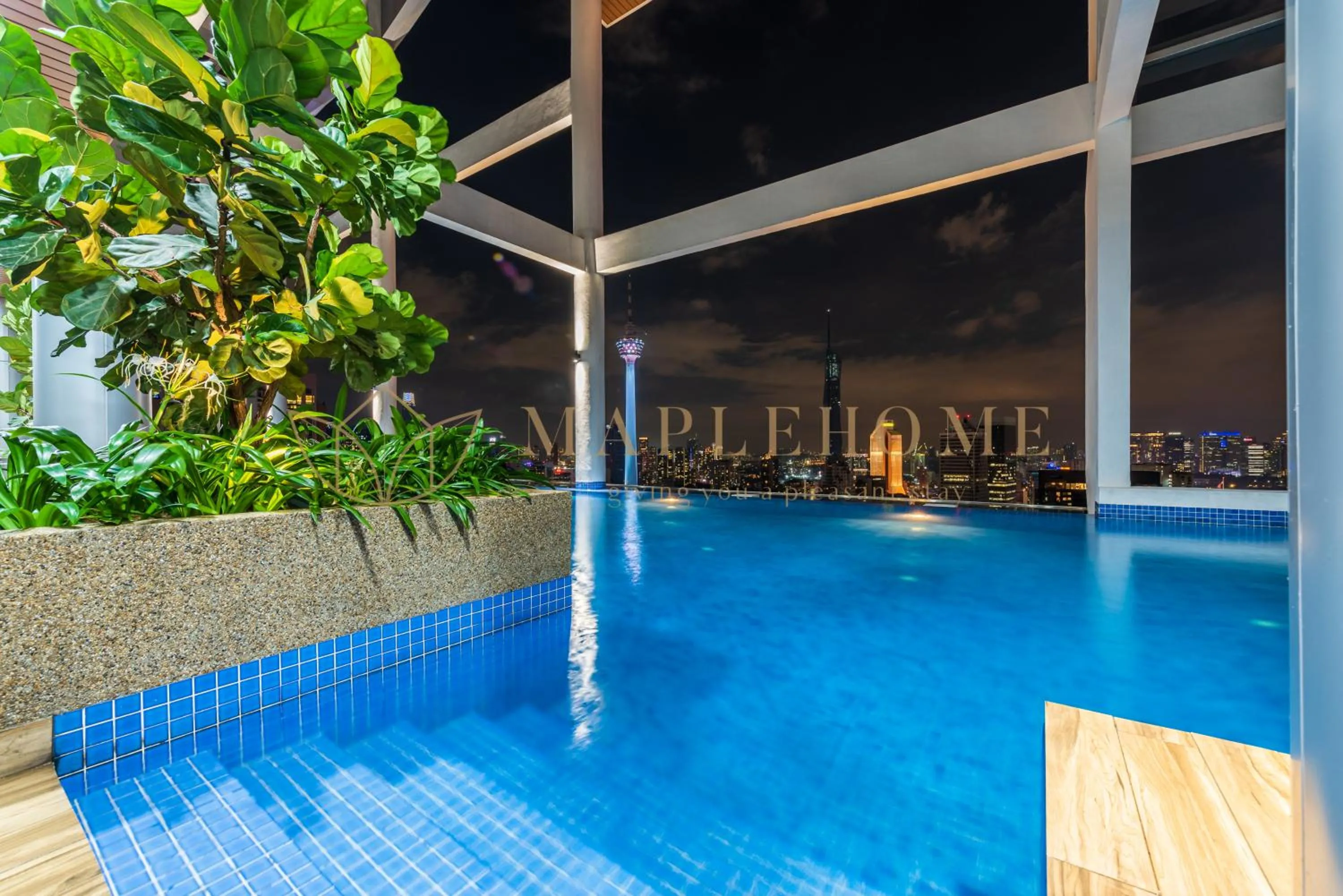 Swimming pool in The Colony and The Luxe Premier Suites Kuala Lumpur