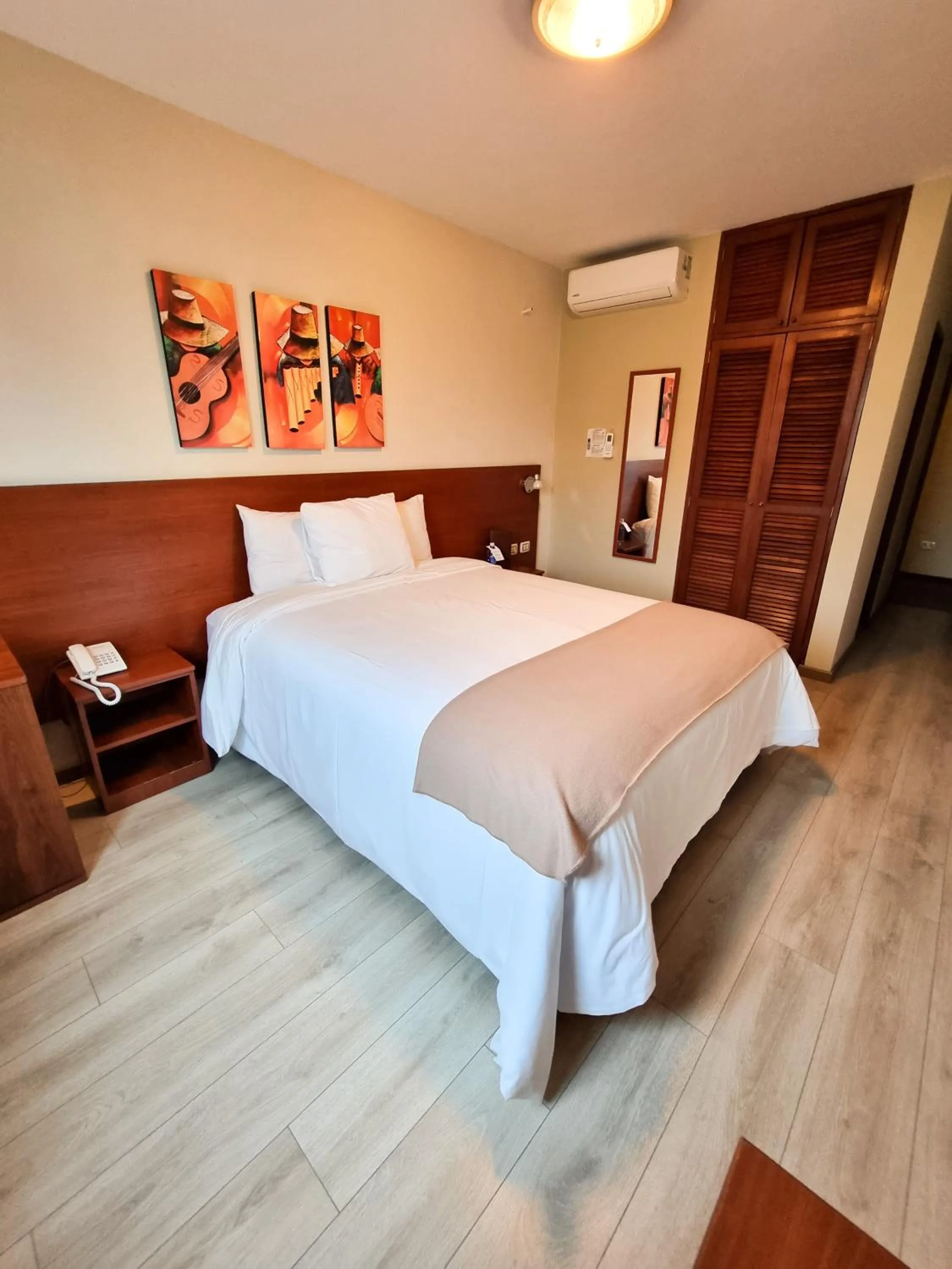 Bed in Hotel Las Palmas