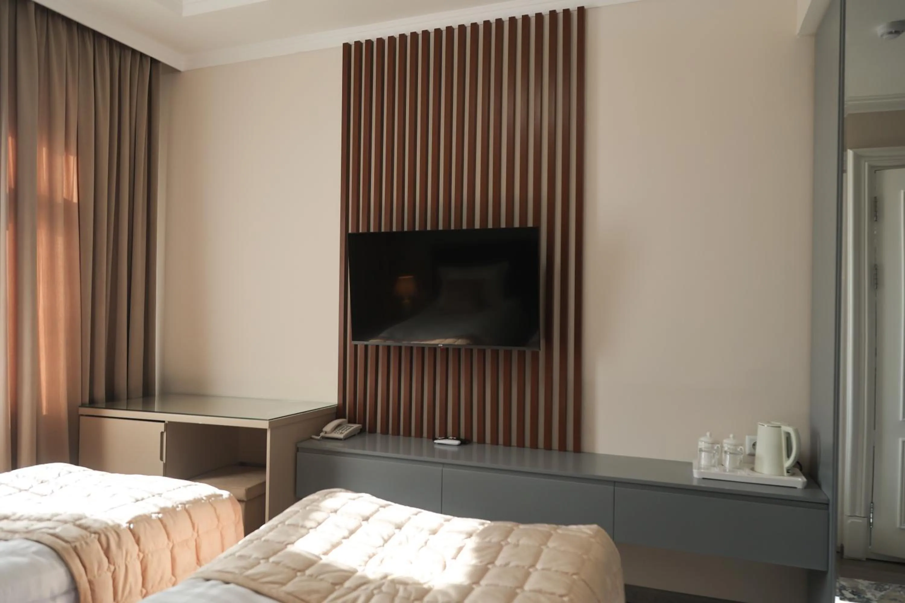 Bed in Reikartz Amar Samarkand