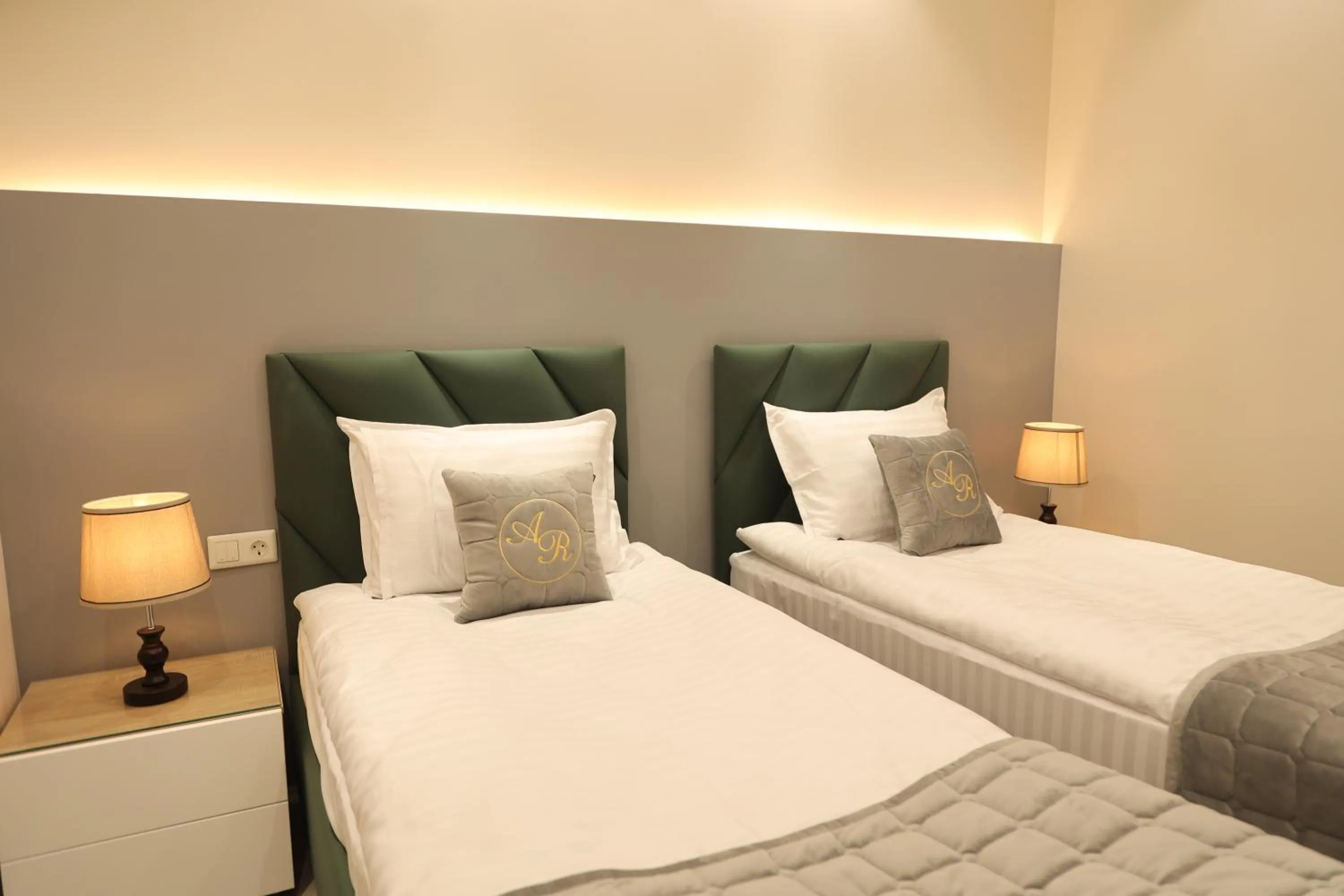 Bed in Reikartz Amar Samarkand