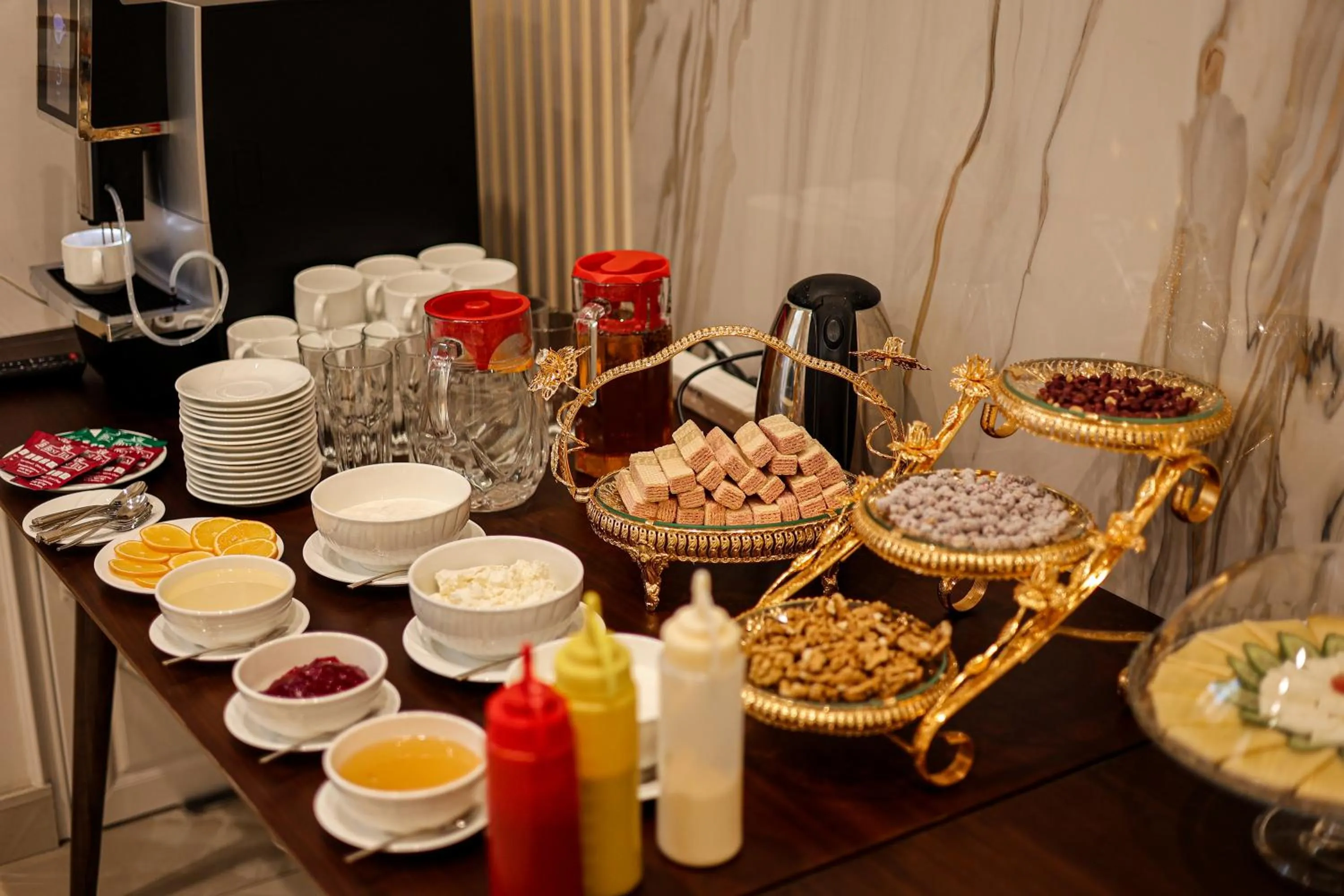 Food and drinks in Reikartz Amar Samarkand