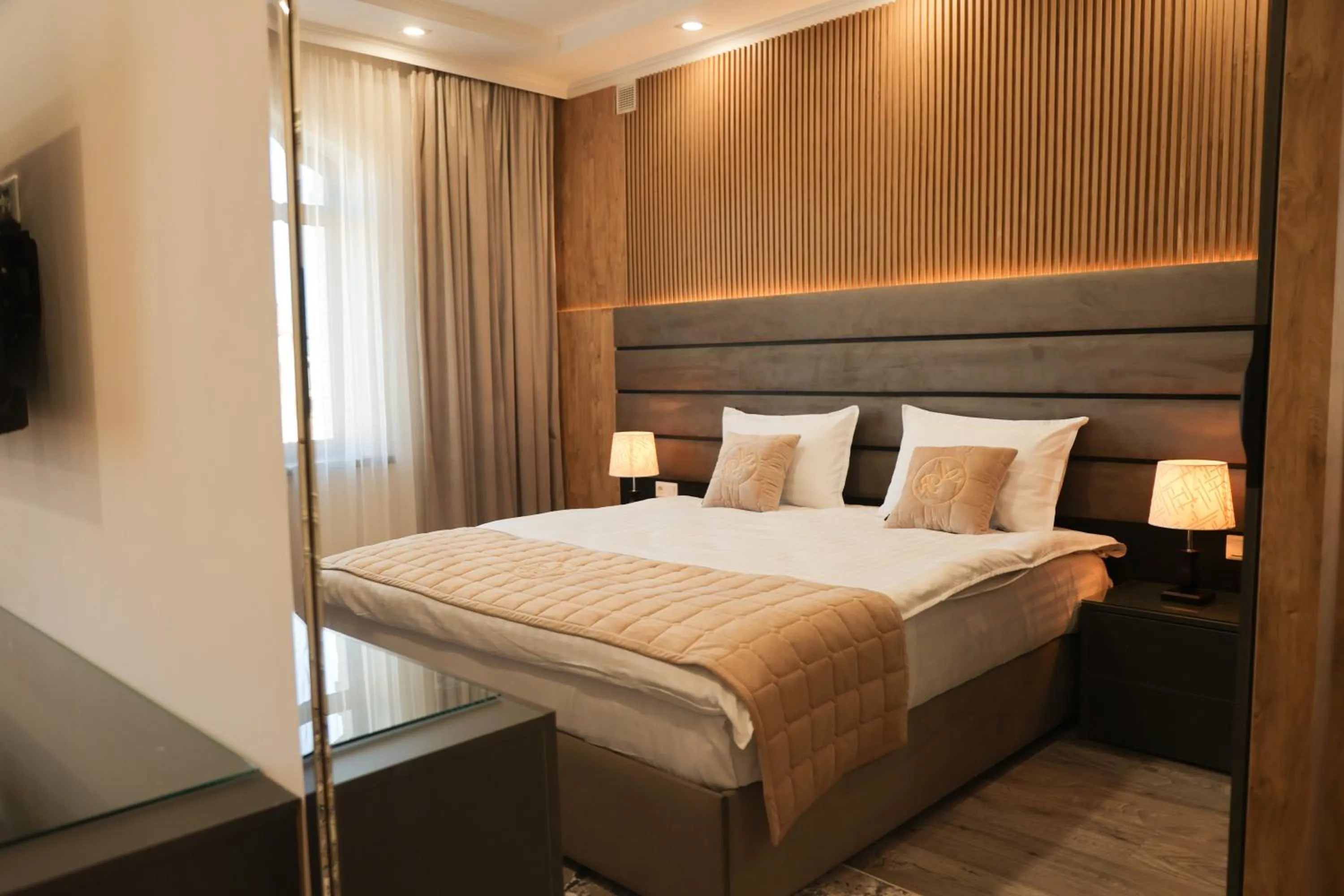 Bed in Reikartz Amar Samarkand