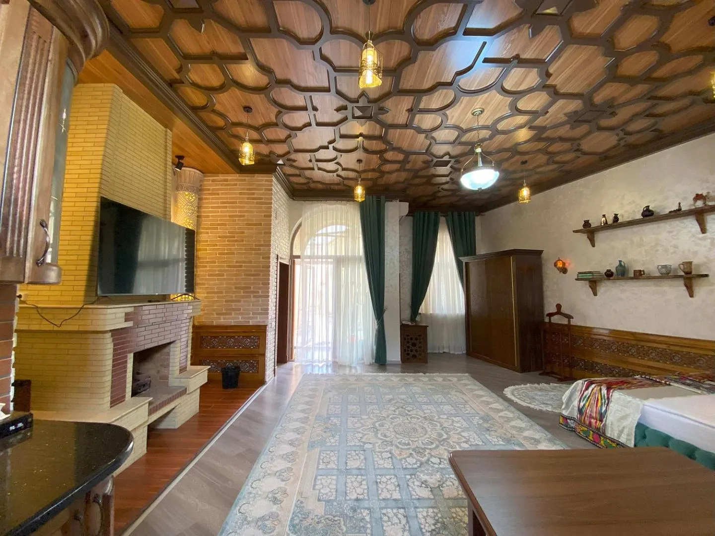 Bed in Reikartz Amar Samarkand