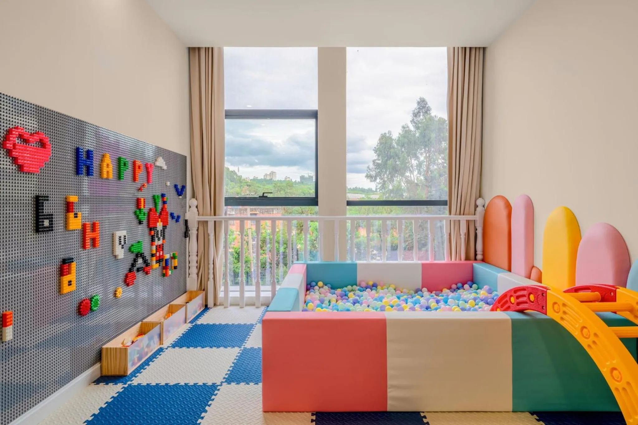 Fitness centre/facilities in Holiday Inn Express Kunming Panlong by IHG