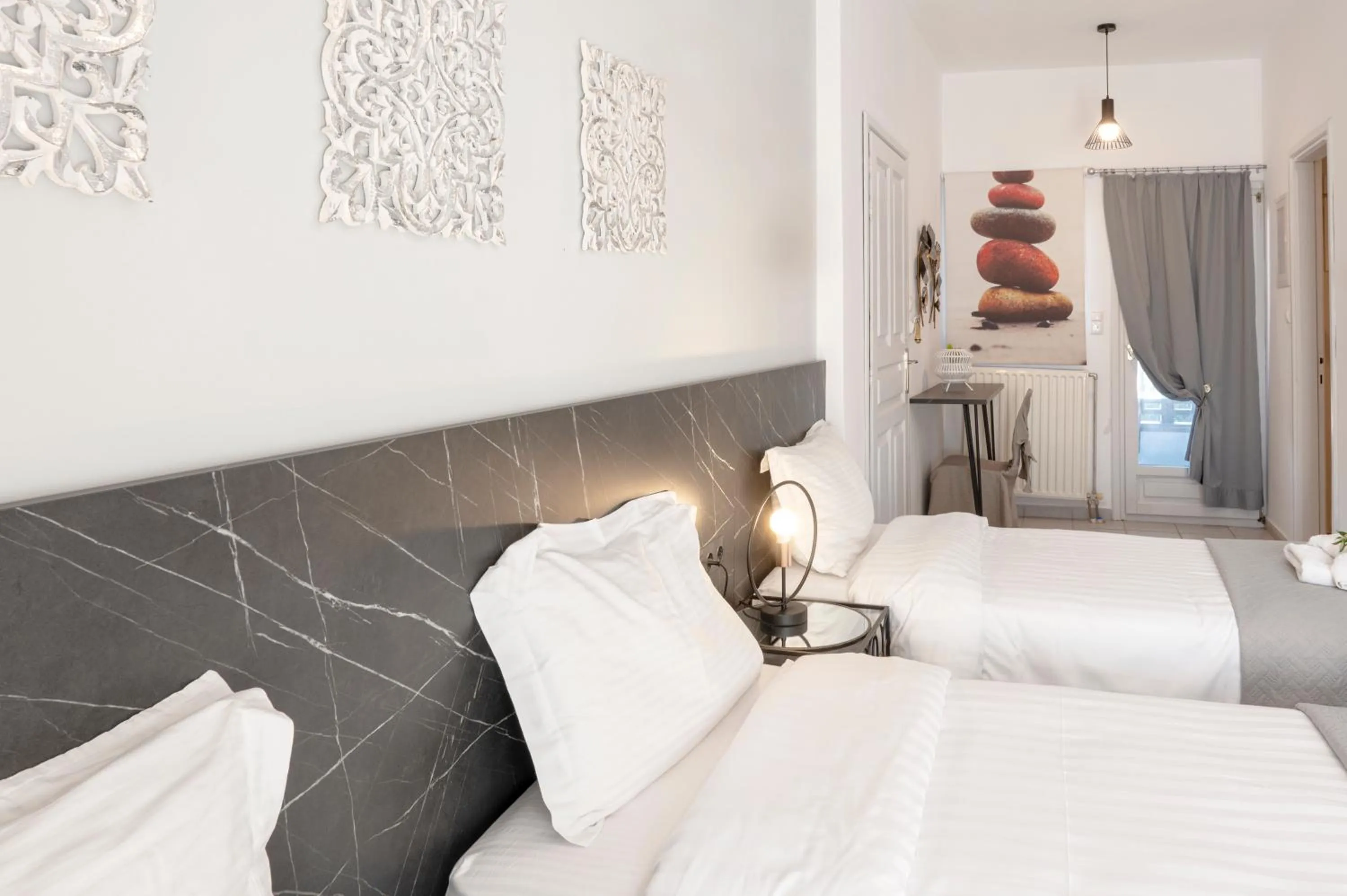 Photo of the whole room, Bed in Hotel Papanikolaou