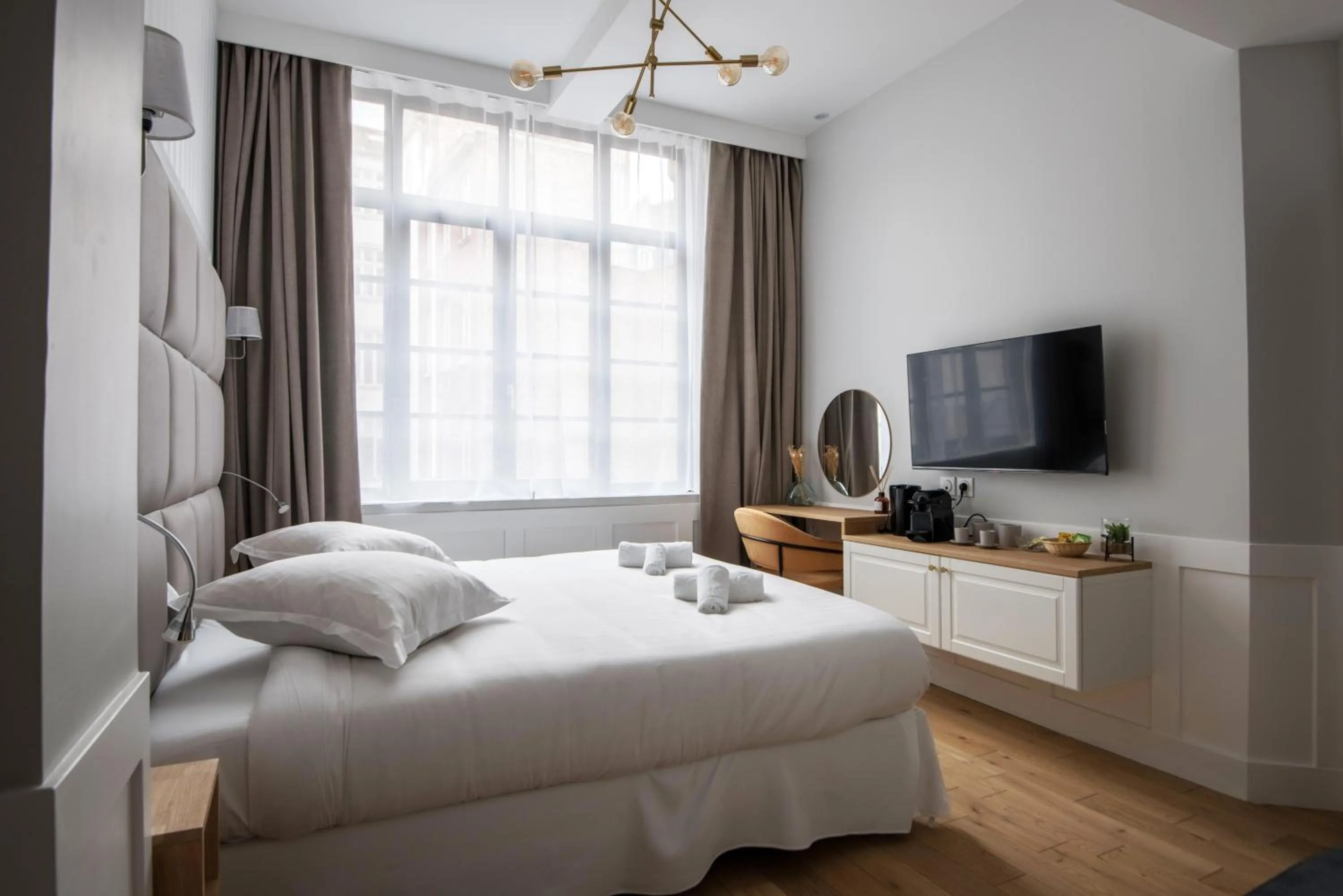 TV and multimedia, Bed in Les Suites Faidherbe