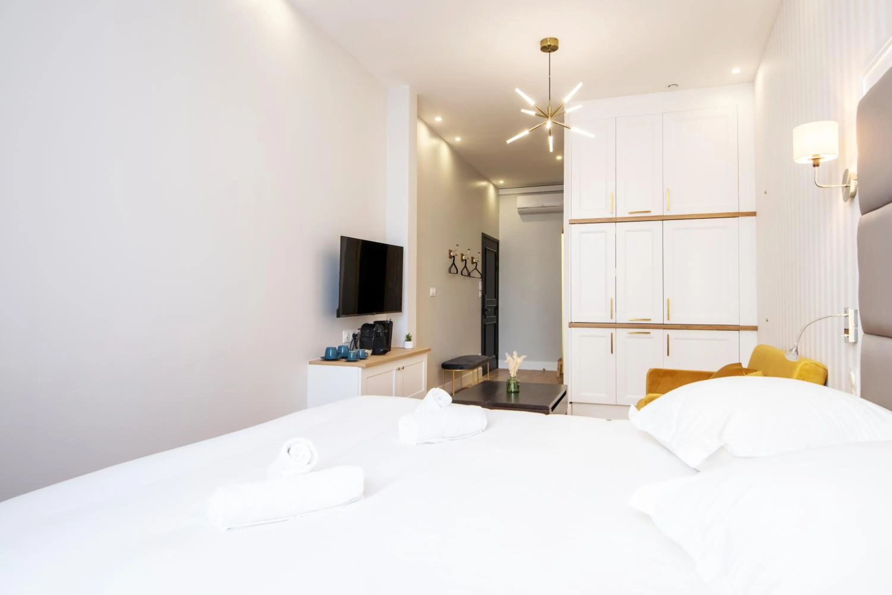 Photo of the whole room, Bed in Les Suites Faidherbe