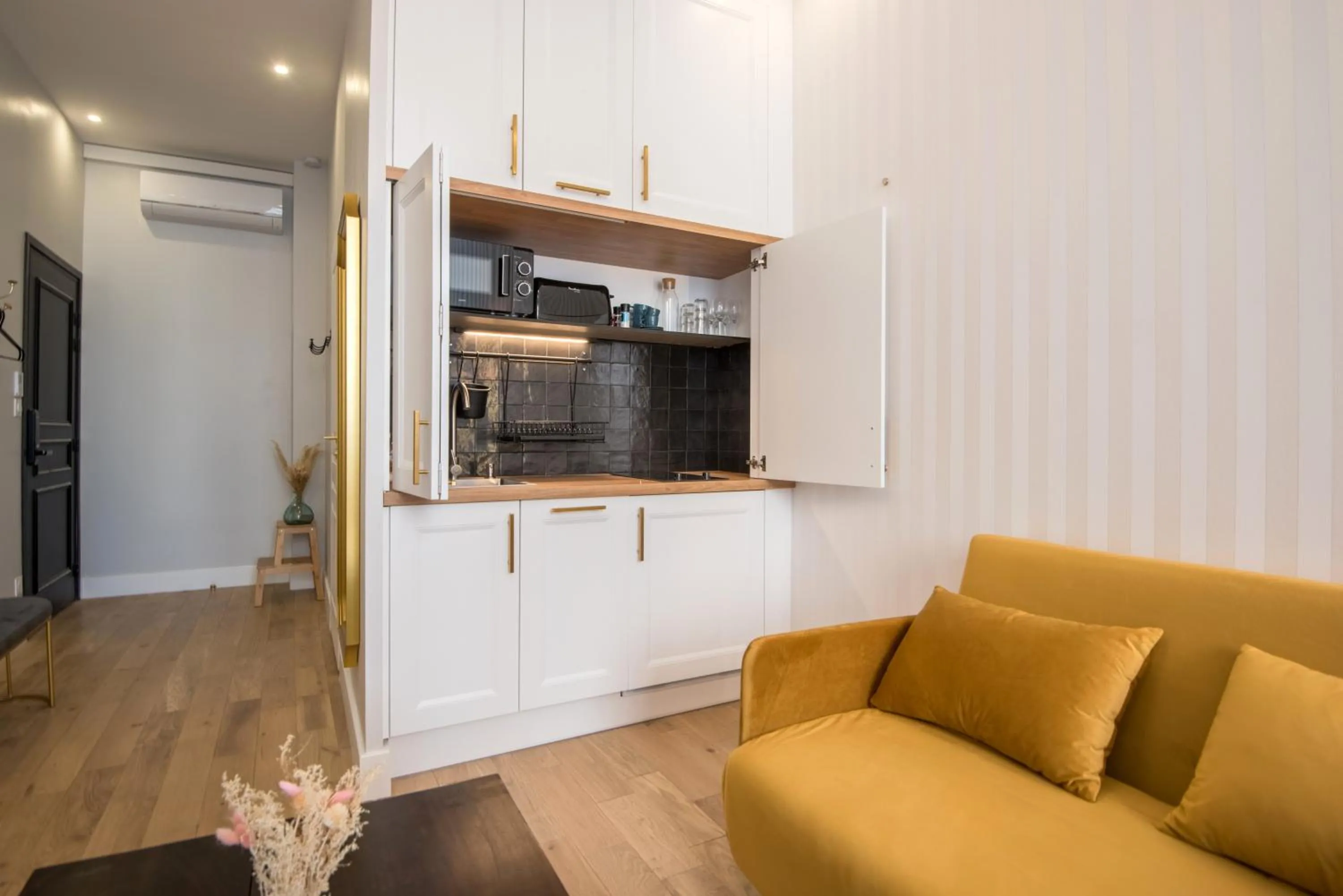 Coffee/tea facilities in Les Suites Faidherbe