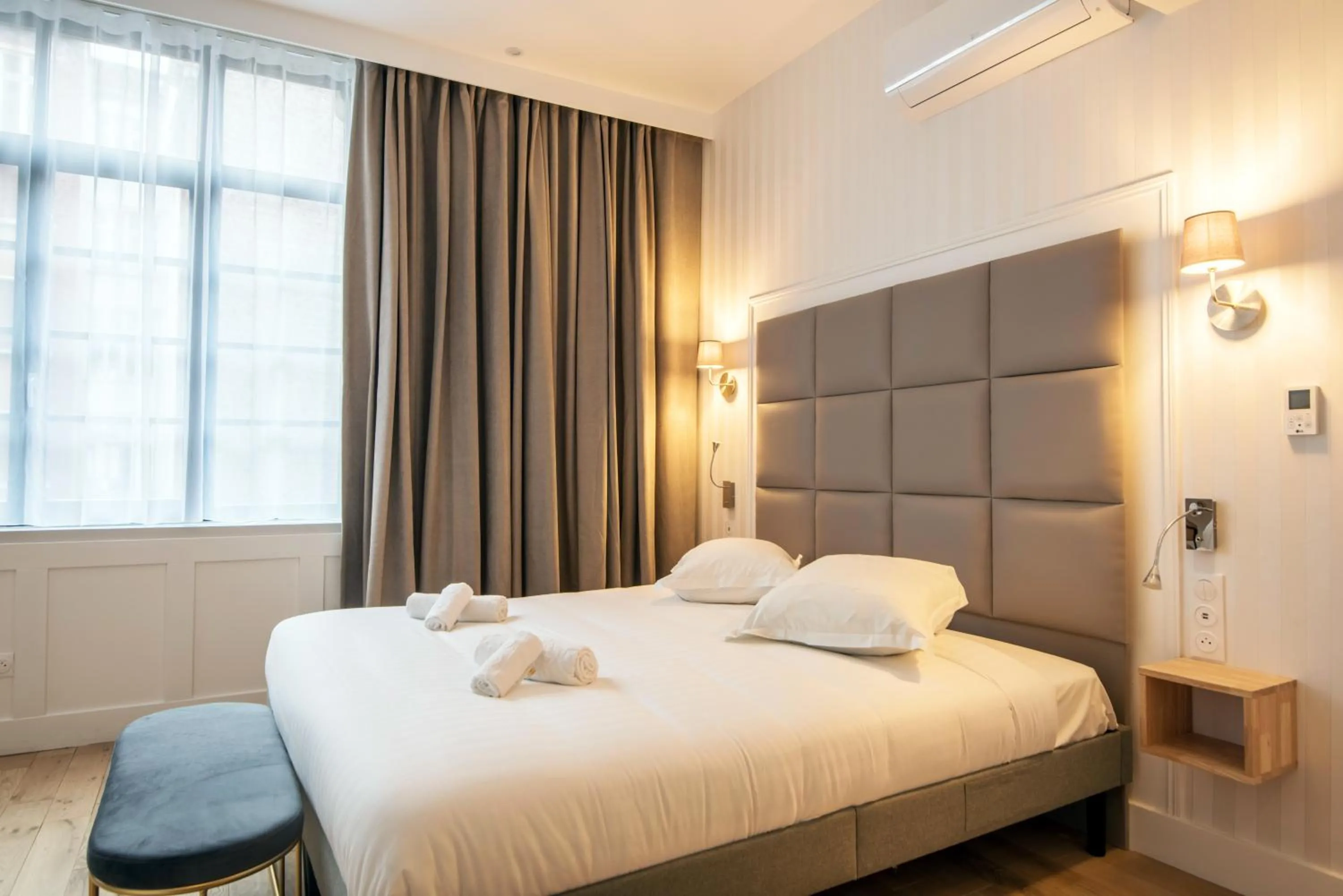 Bed in Les Suites Faidherbe
