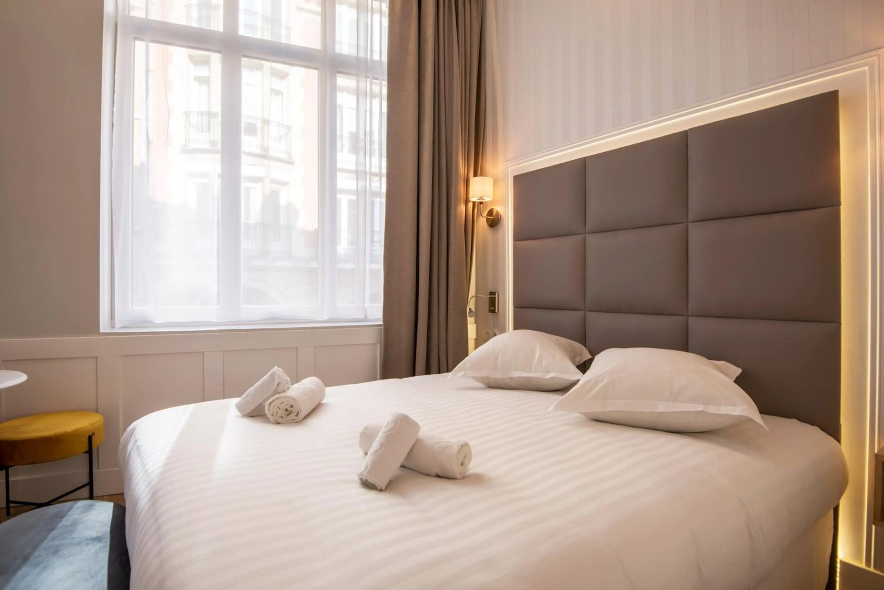 Bed in Les Suites Faidherbe