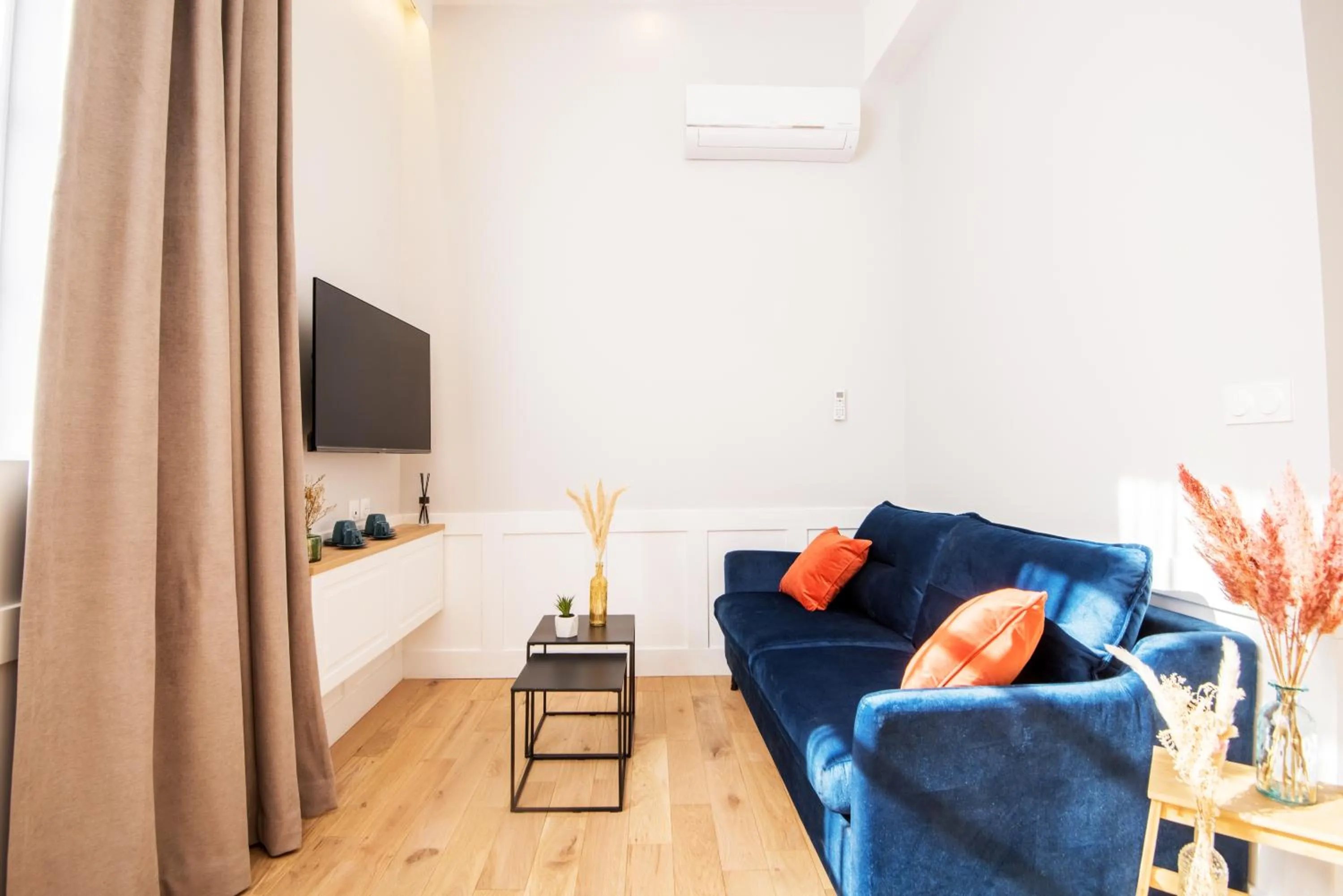 TV and multimedia, Bed in Les Suites Faidherbe