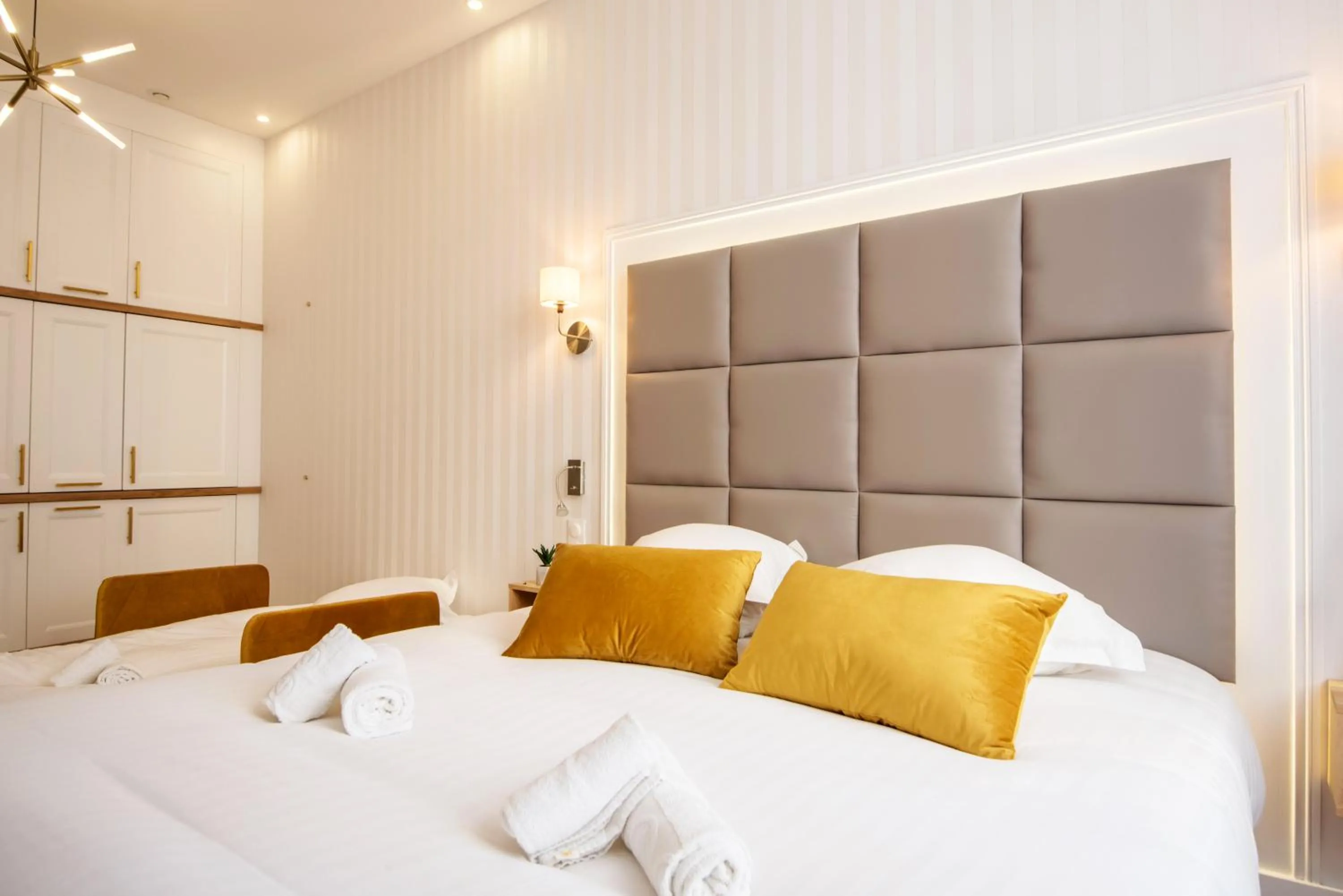 Bed in Les Suites Faidherbe
