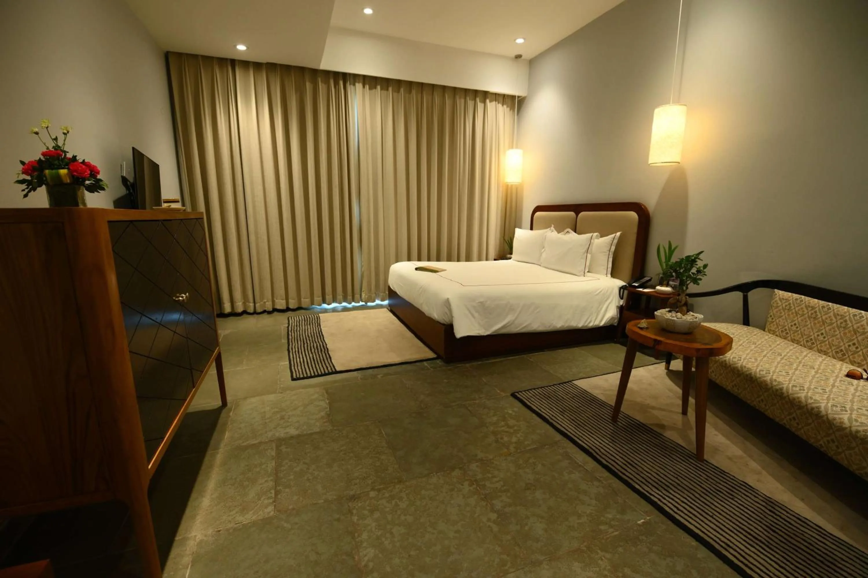 Photo of the whole room, Bed in The Earth Amritsar, Trademark Collection by Wyndham