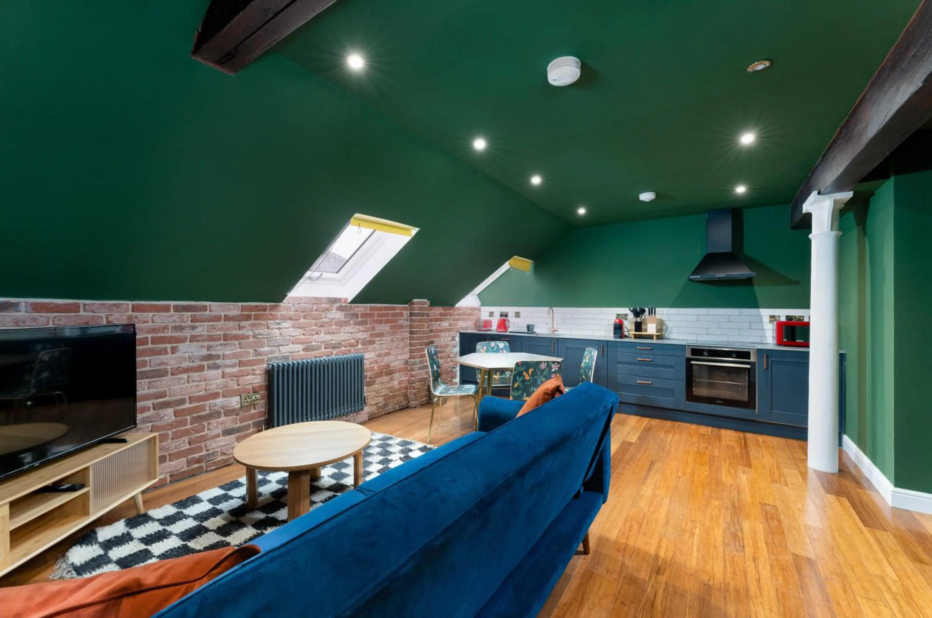 89 The Merchants- Chic Aparthotel by The House of Danu