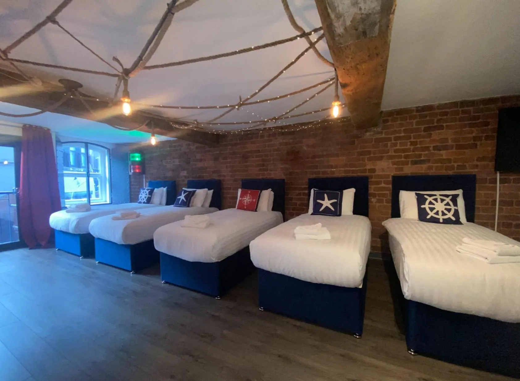 Bed in Rainford Gardens by UStay Aparthotels