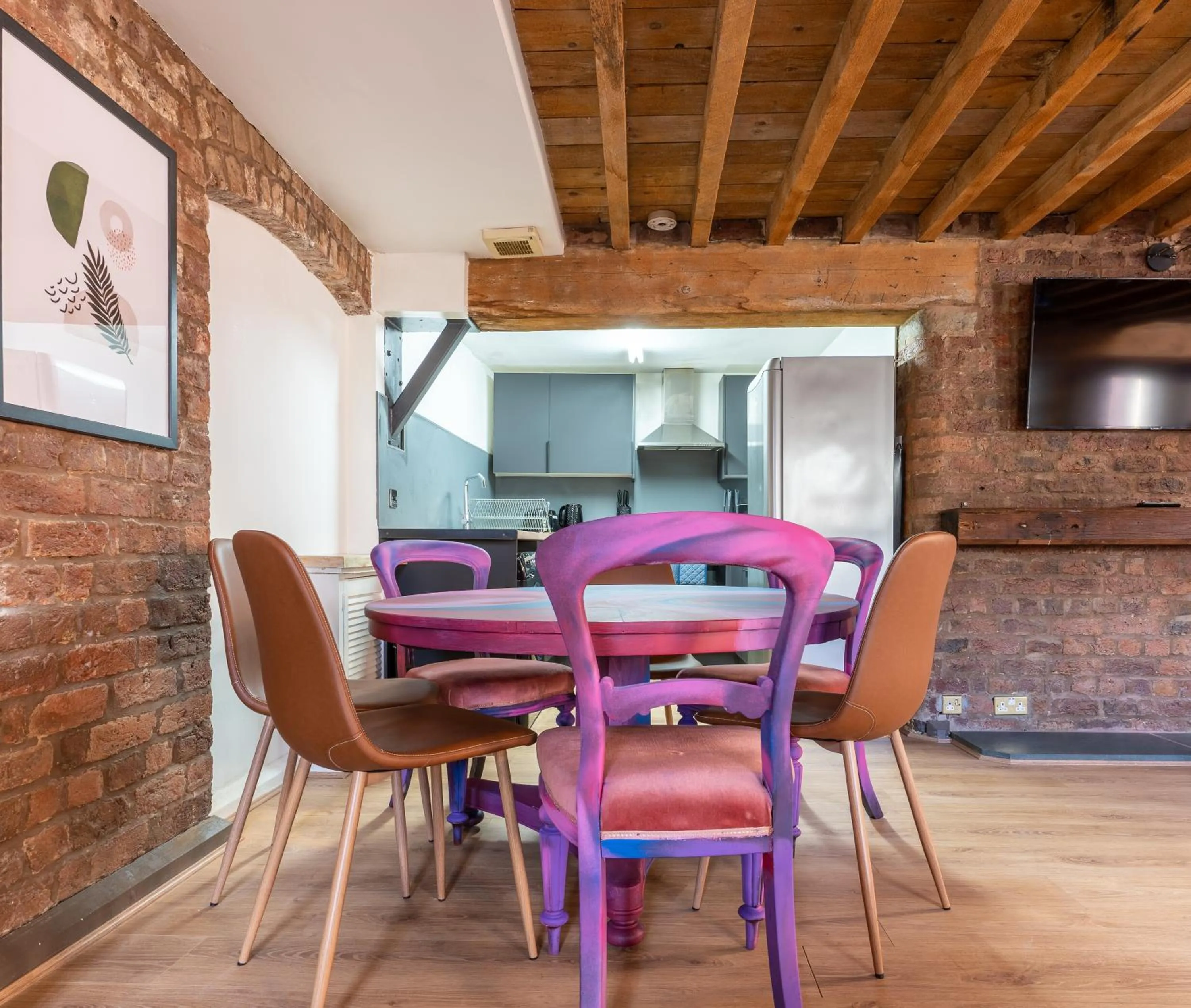 Dining area in Rainford Gardens by UStay Aparthotels
