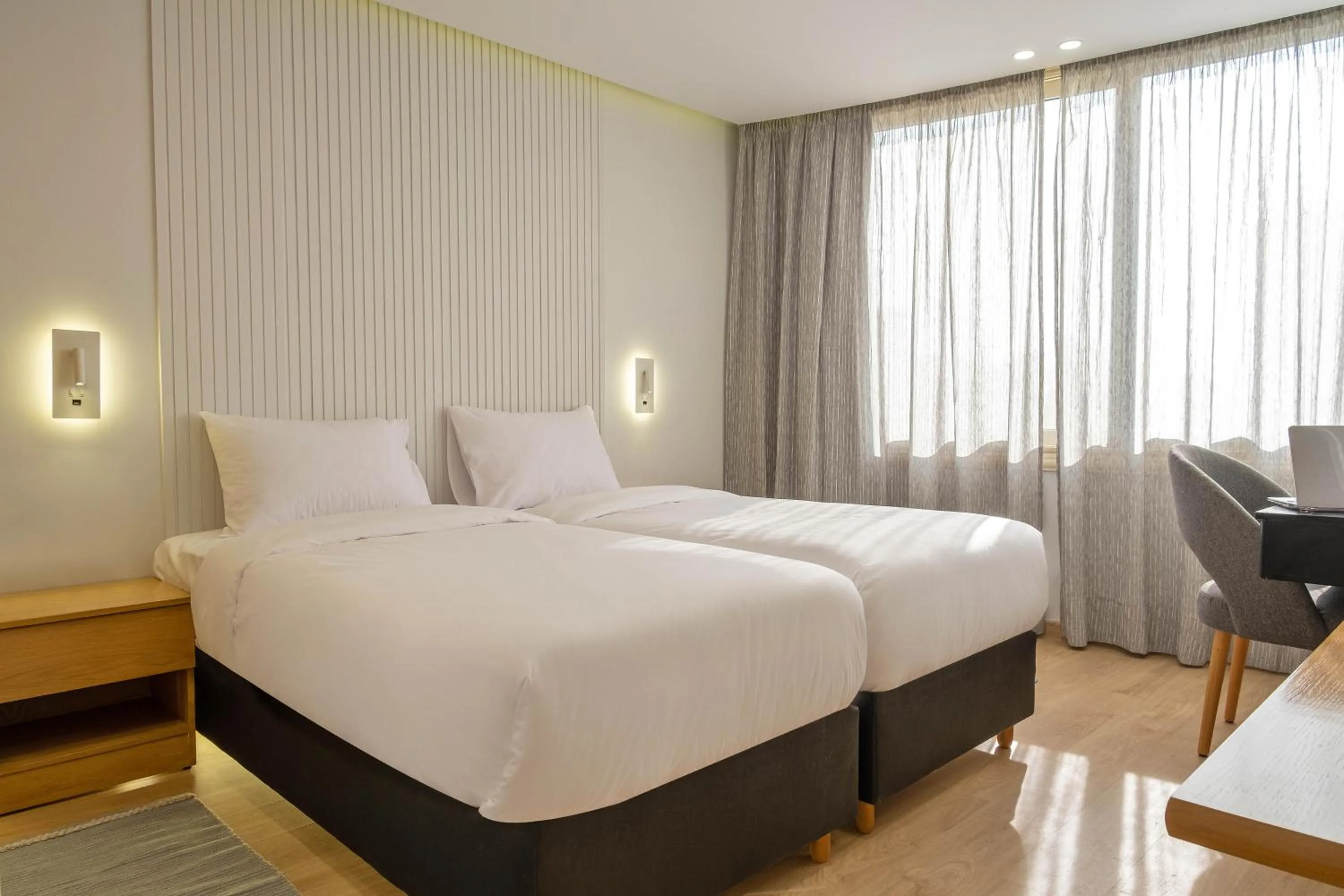 Bedroom, Bed in Parkside Boutique Serviced Apartments