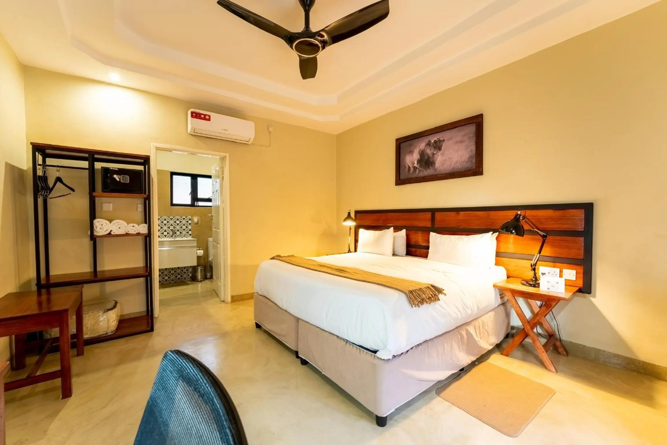 Bed in The Shrub Lodge