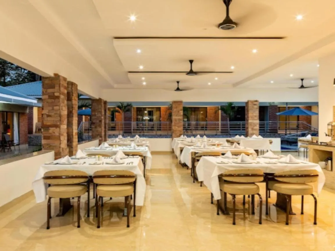 Dining area in The Shrub Lodge