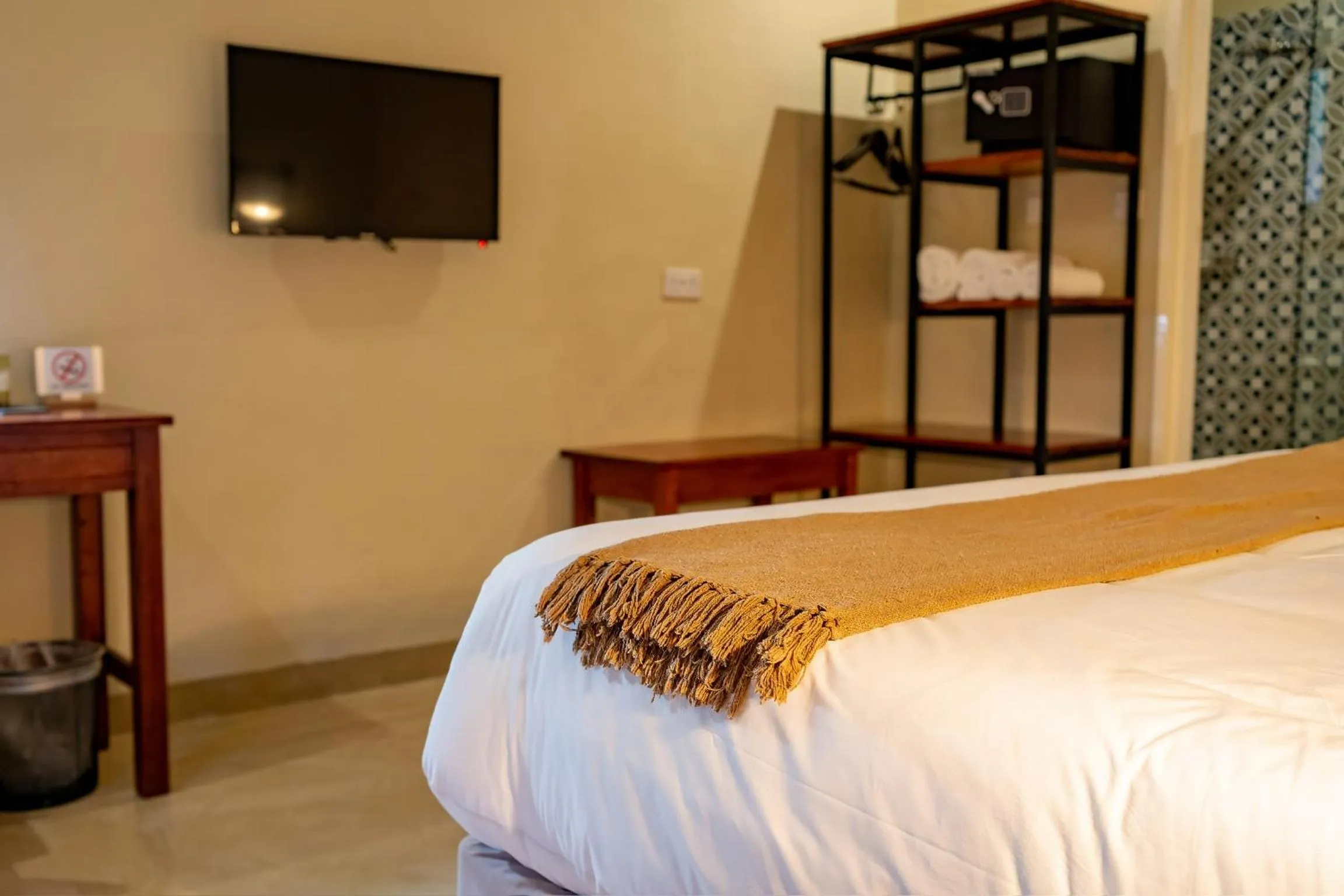 Bed in The Shrub Lodge