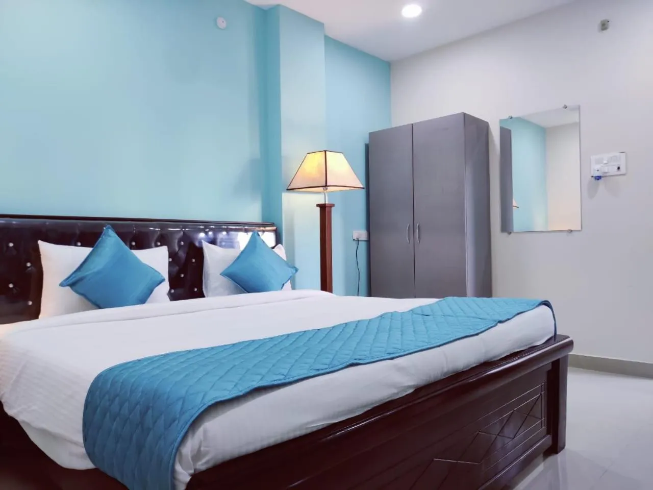 Bedroom, Bed in Hotel Prime Classic ,Airport Zone,Shamshabad