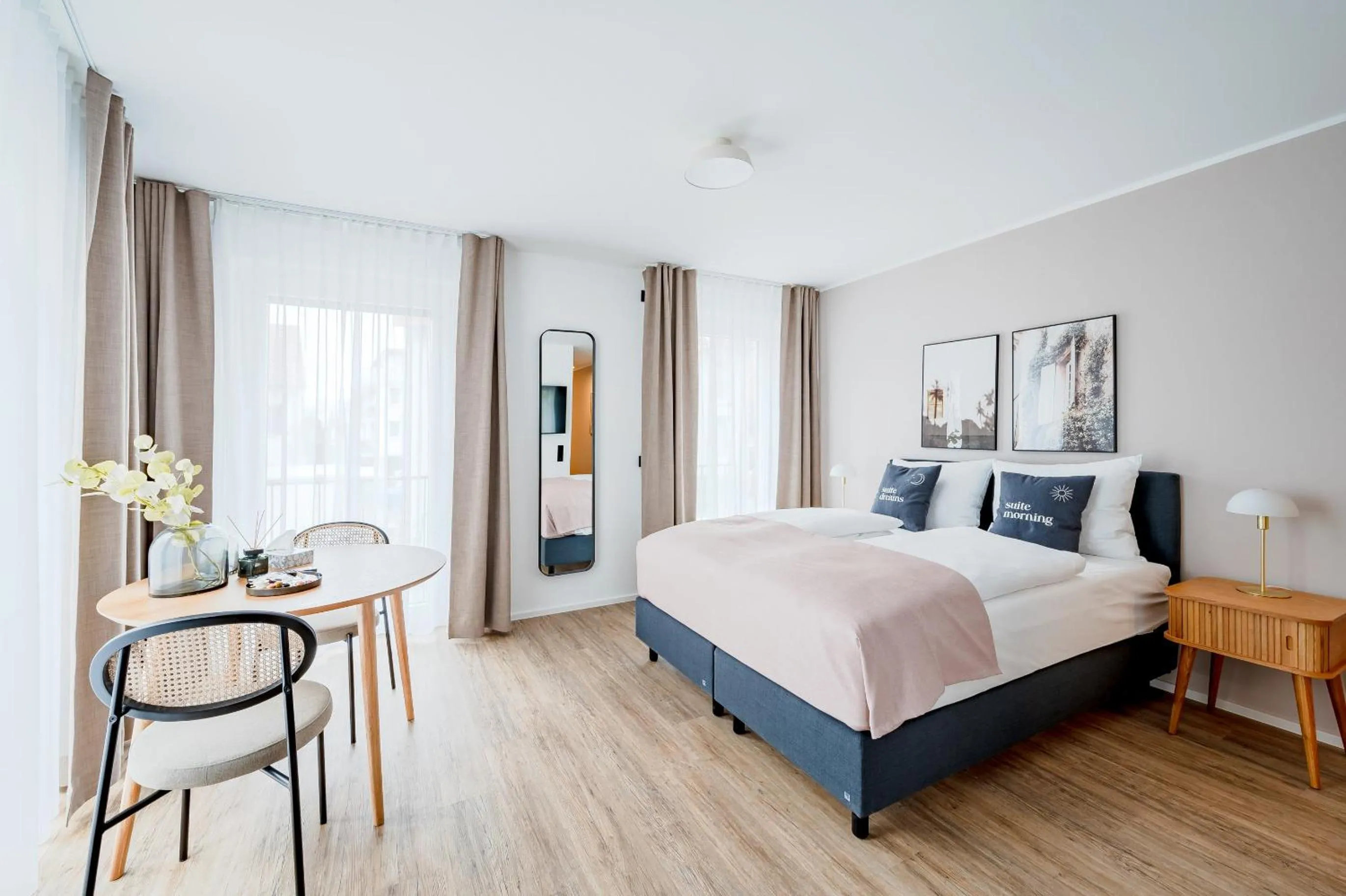 Bed in Limehome Metzingen Wilhelmstr