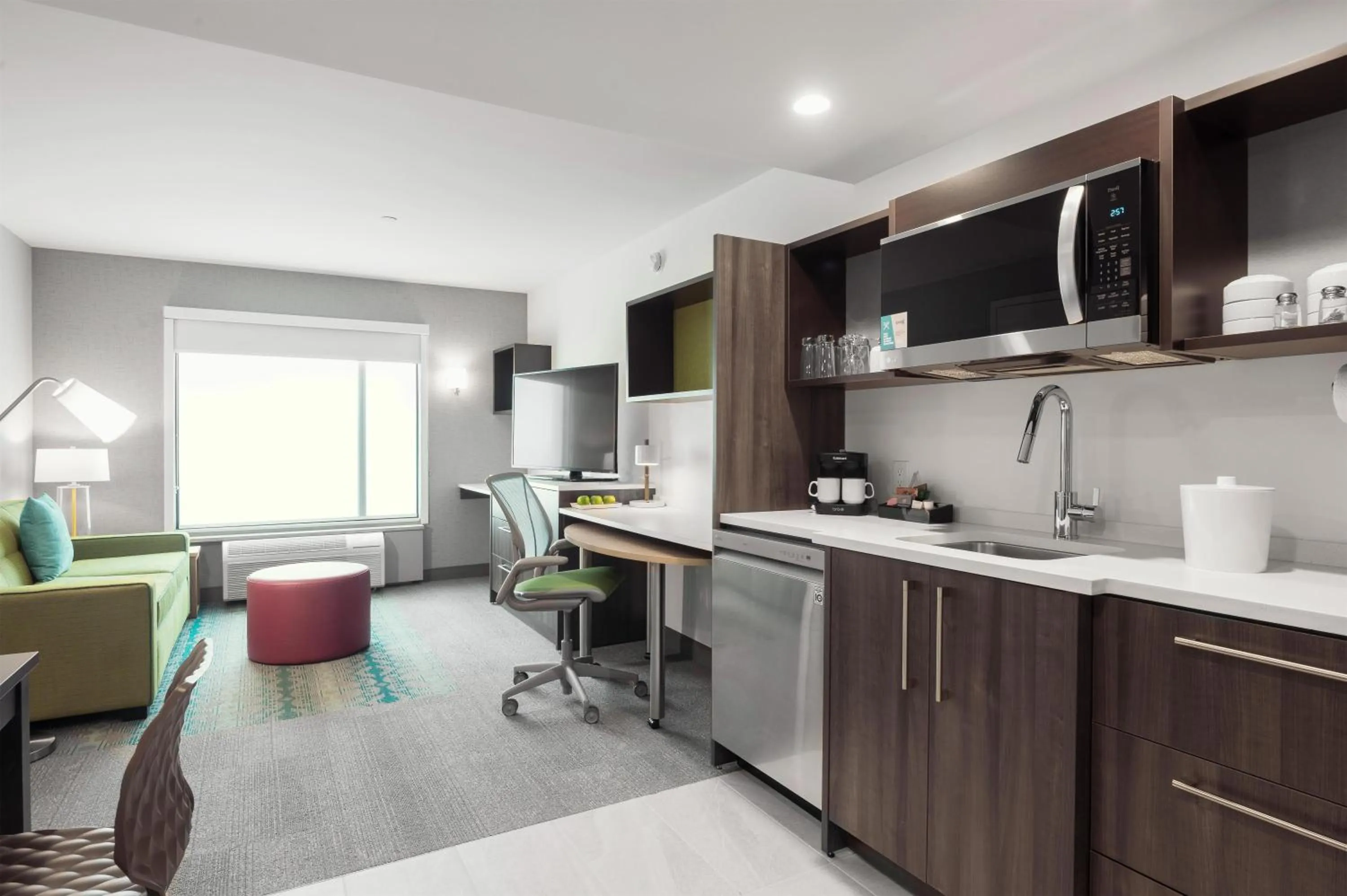 Kitchen or kitchenette in Home2 Suites By Hilton Quebec City