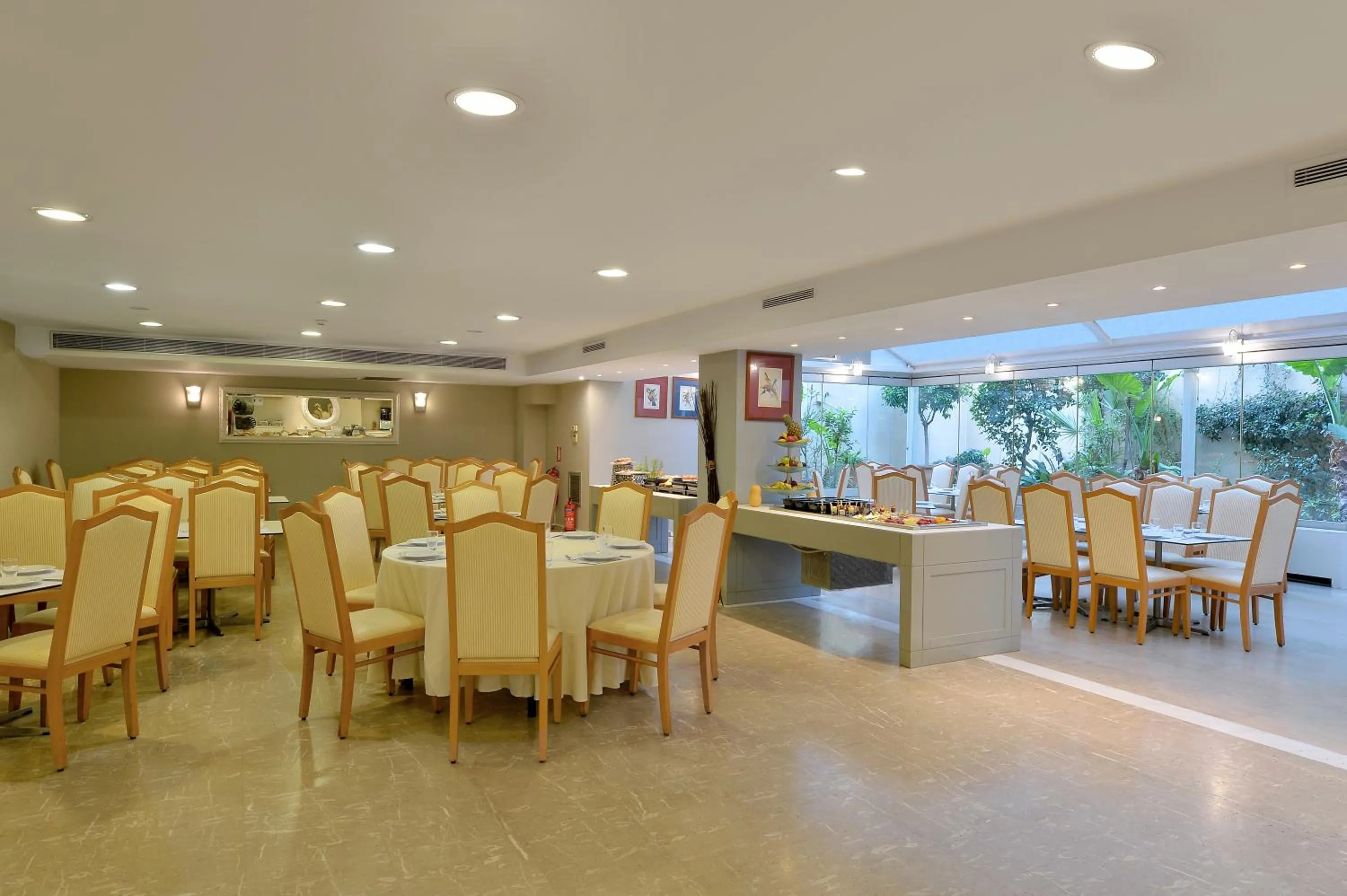 Breakfast in Airotel Parthenon