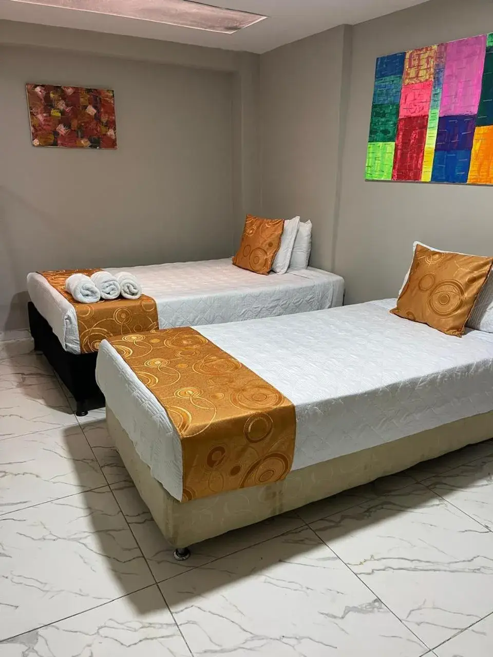 Small Twin Room in HOTEL LUXEM Small Twin Room in HOTEL LUXEM