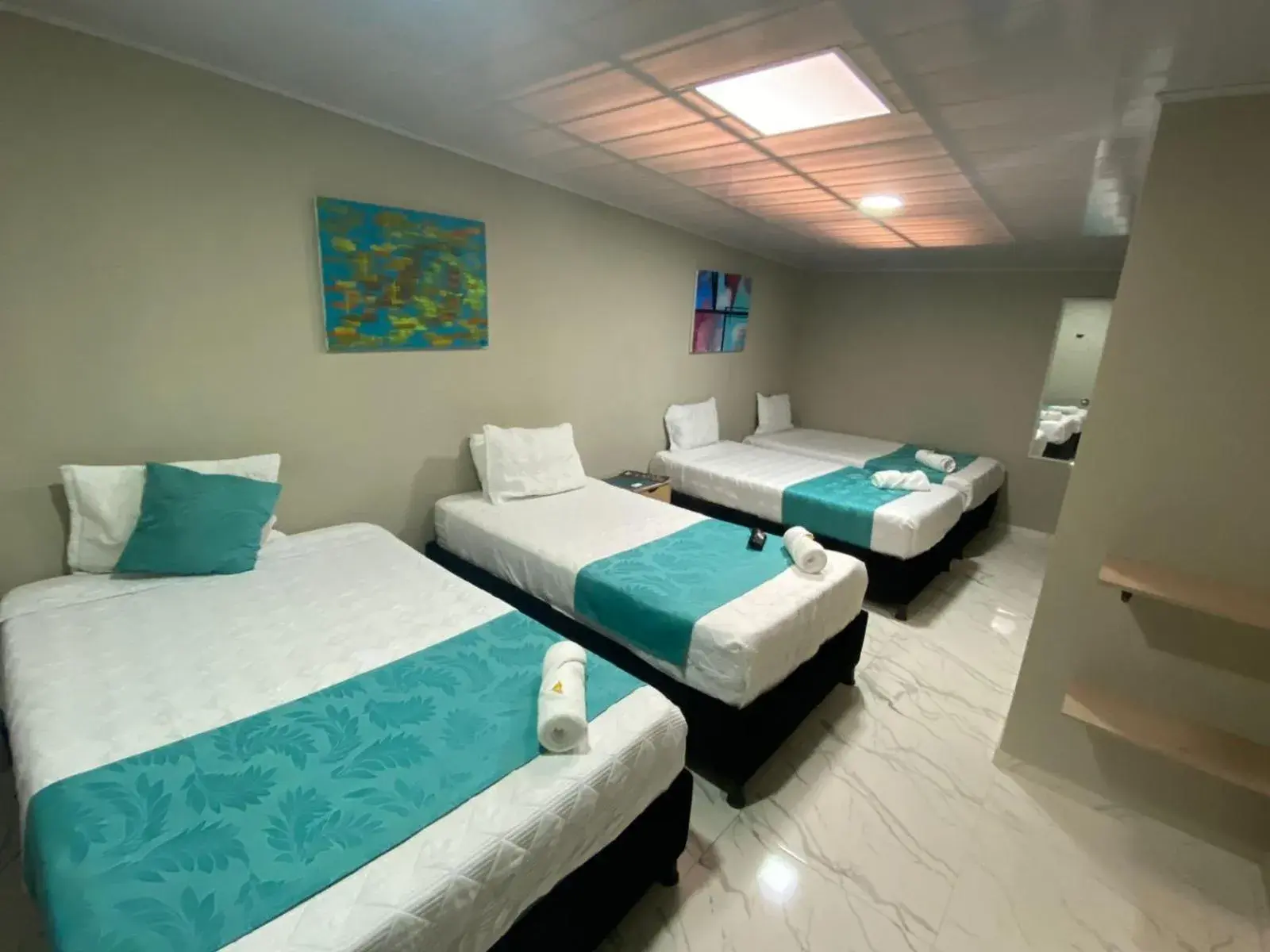 Comfort Quadruple Room in HOTEL LUXEM Comfort Quadruple Room in HOTEL LUXEM