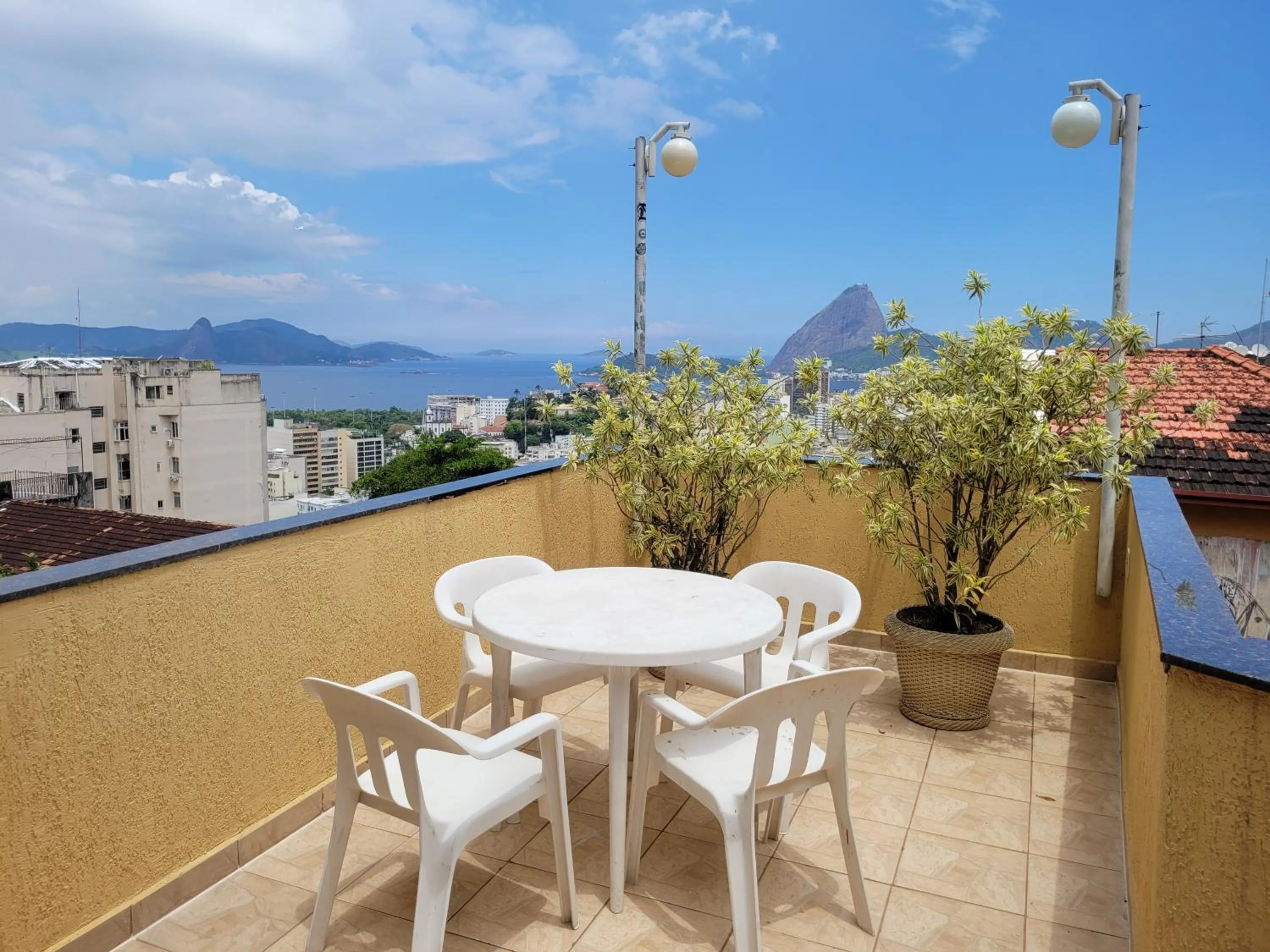 Balcony/Terrace in Santo Mirante Hostel