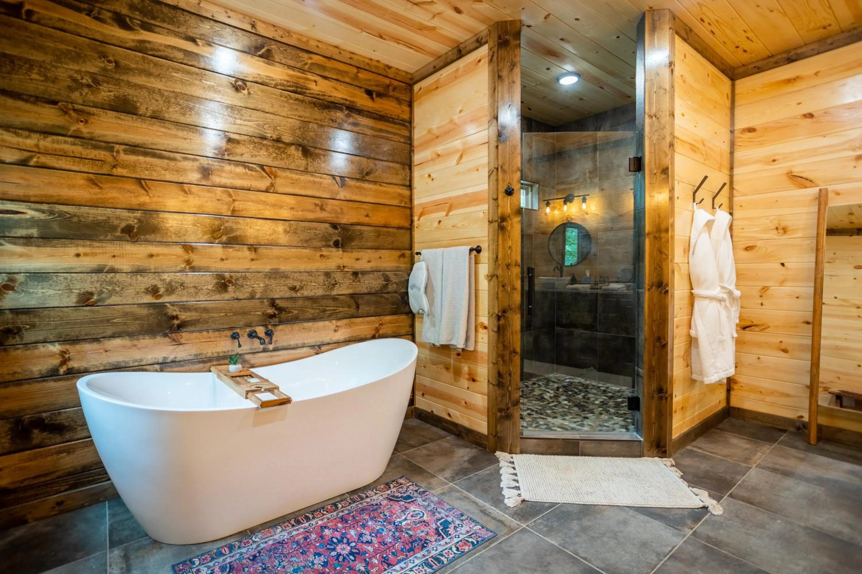 BRAND NEW! "The Roosevelt" Couples Cabin adjacent to National Forest