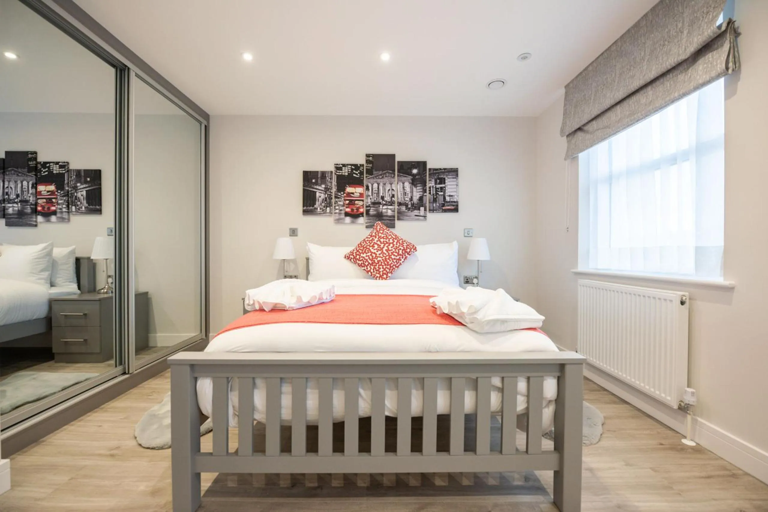 Bedroom, Bed in Chester House