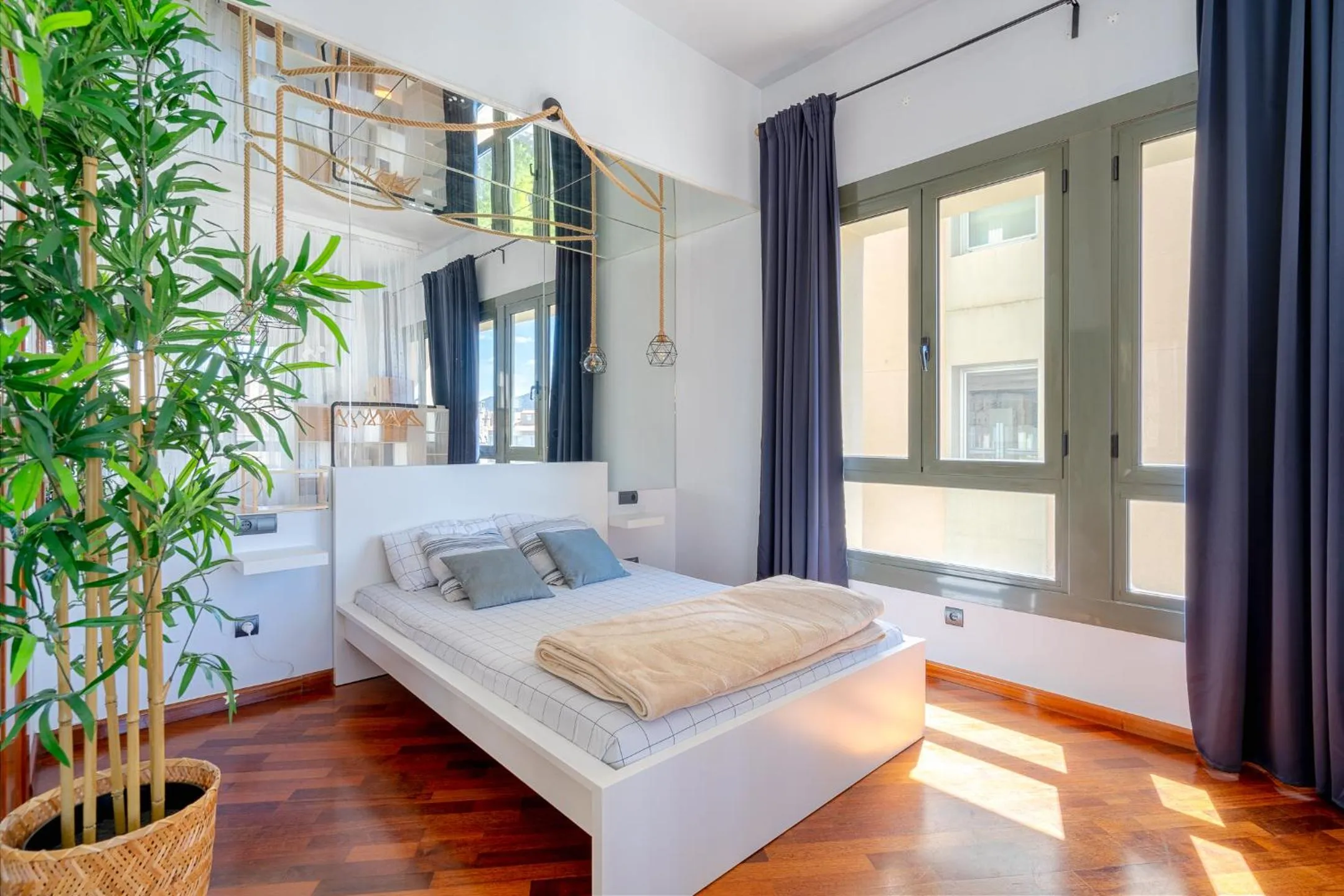 Bed in Espectacular loft en centrico edificio singular