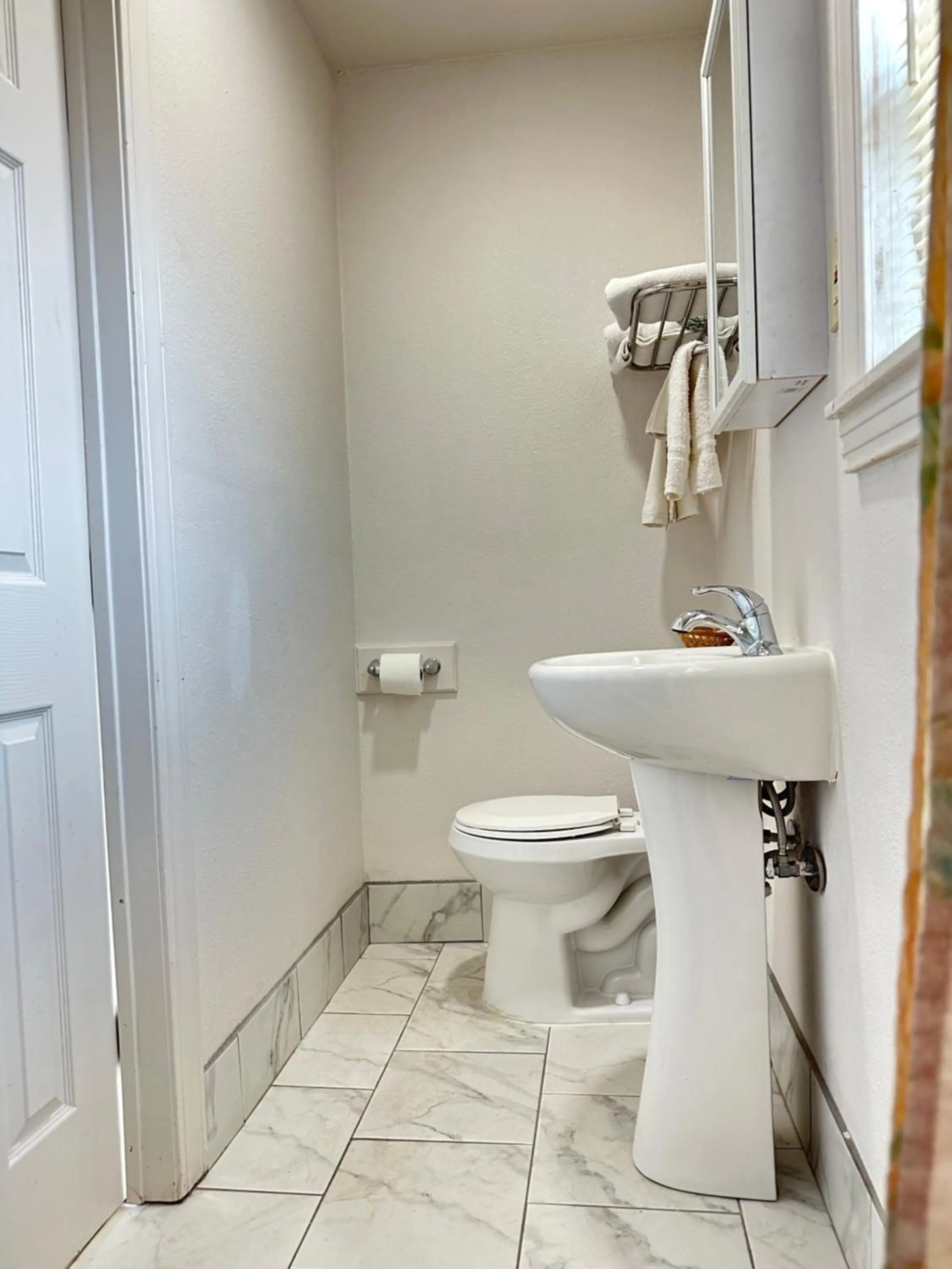 Toilet in Llano Motel