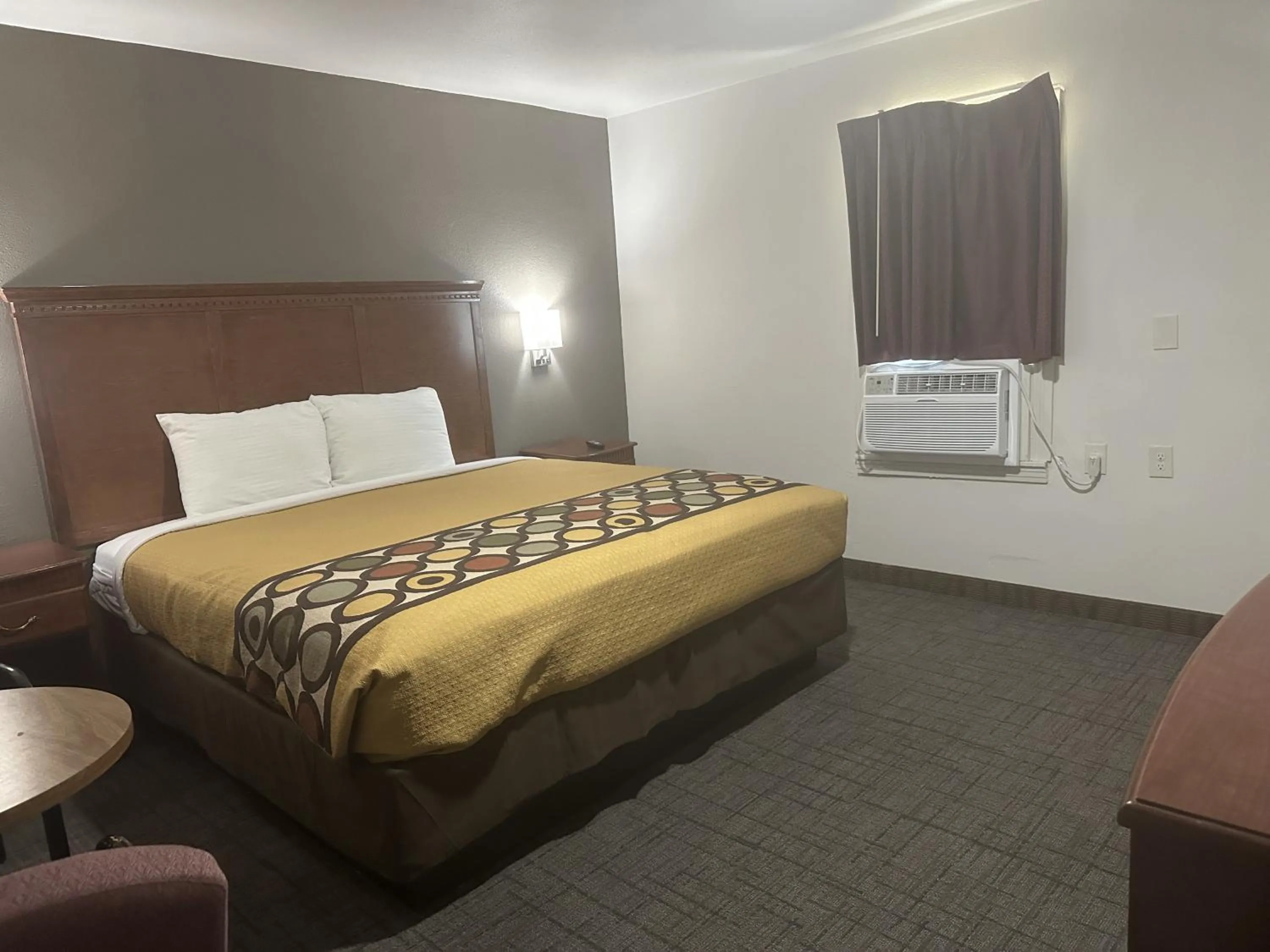 Bedroom, Bed in Llano Motel