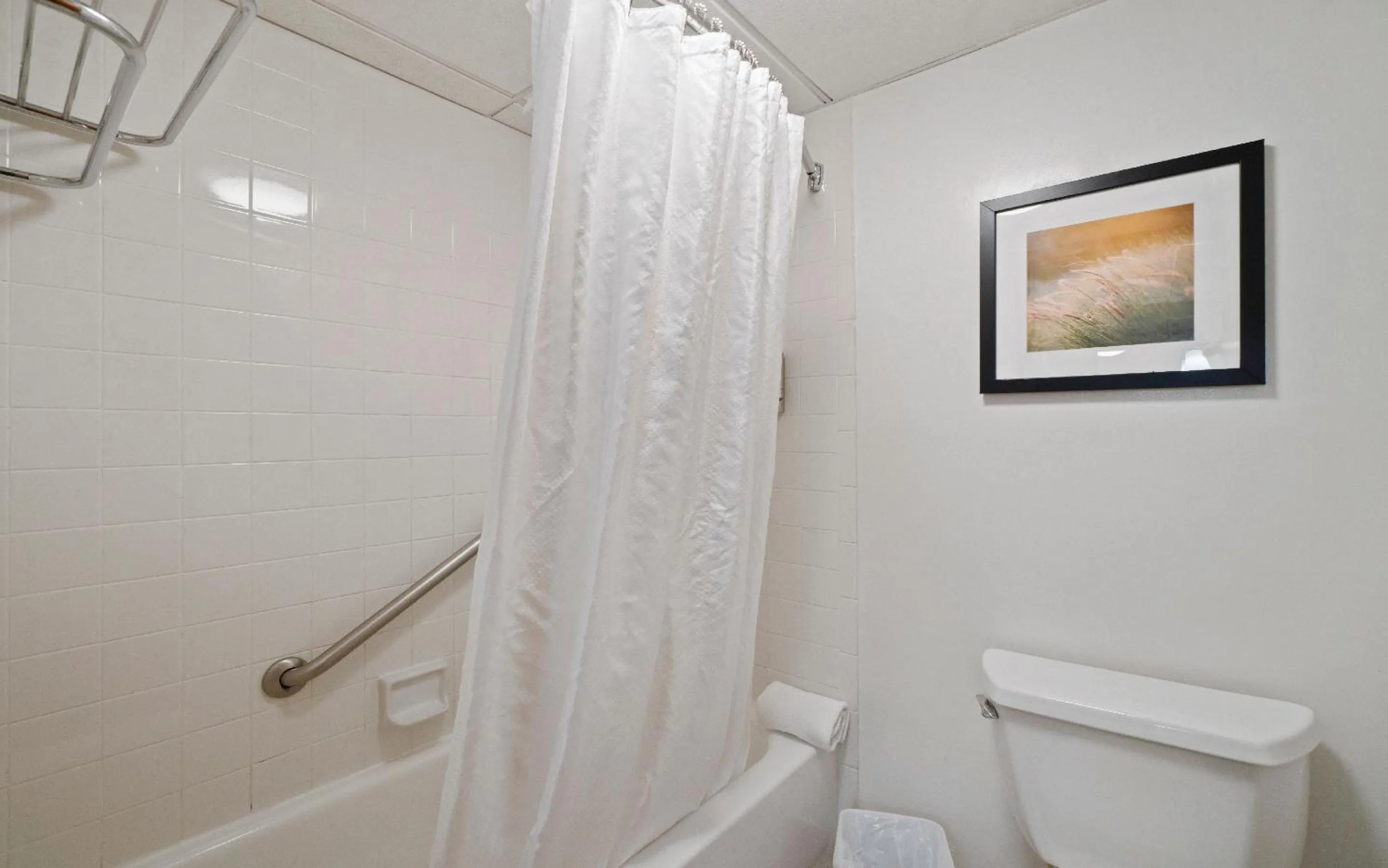 315 LoSo Hotel Airport