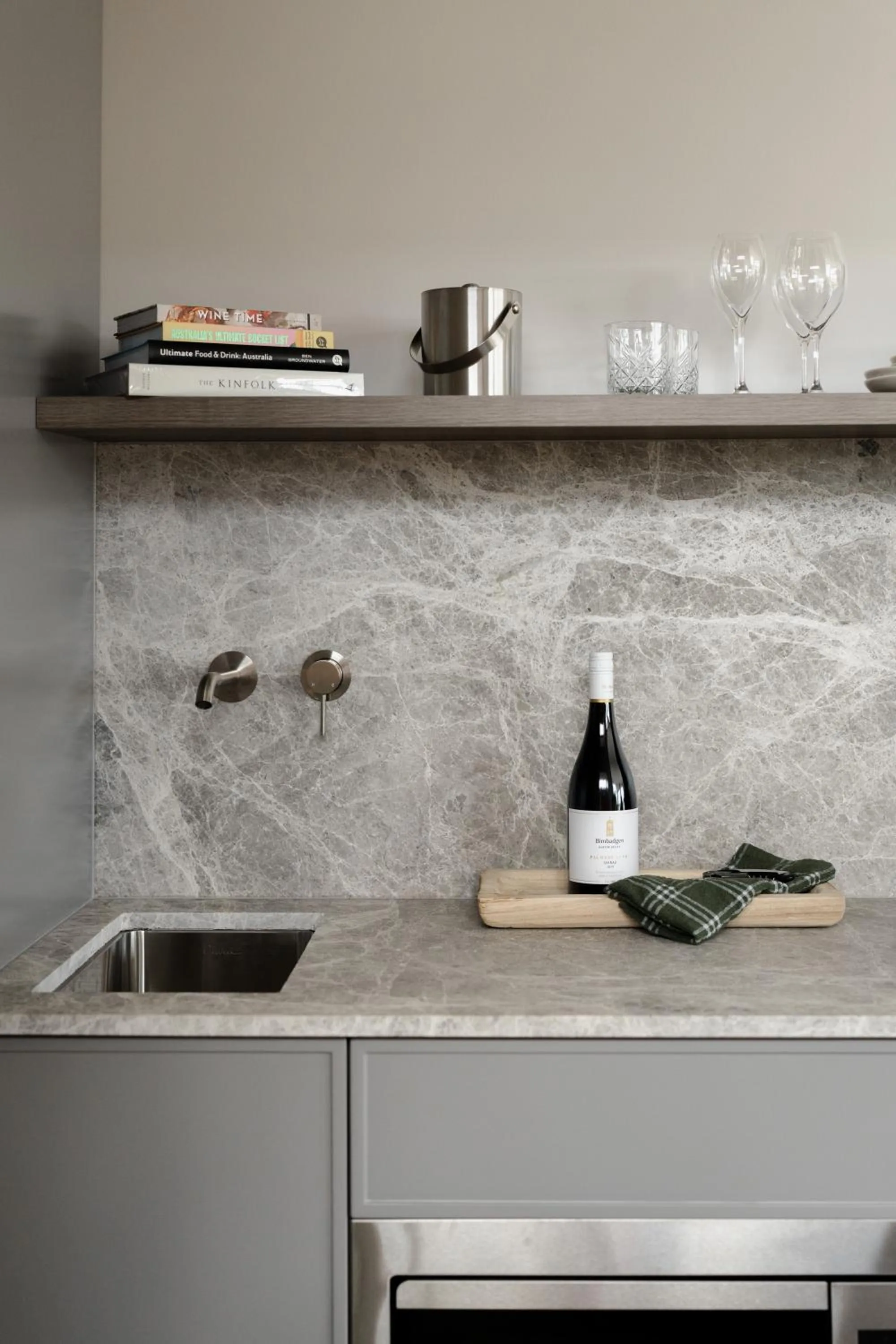 Kitchen or kitchenette in The Lane Retreat