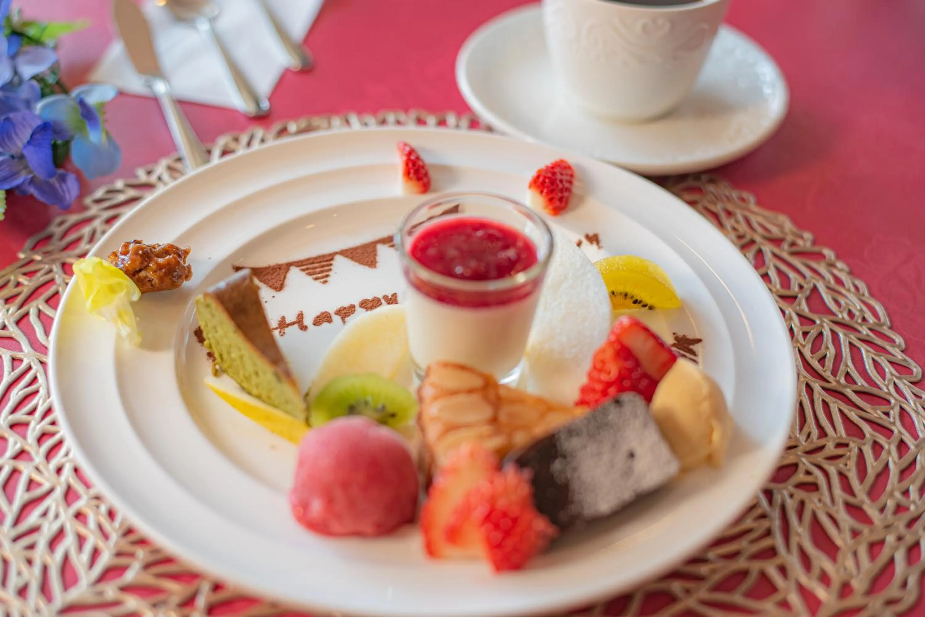 Lake side inn Beehive