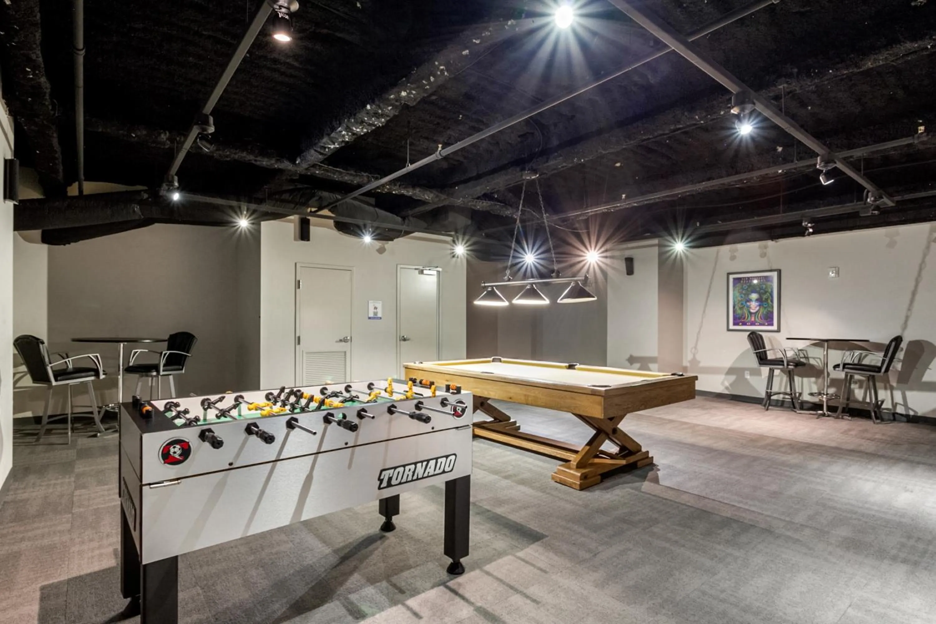 Game Room in Spacious Modern Condo near French Quarter