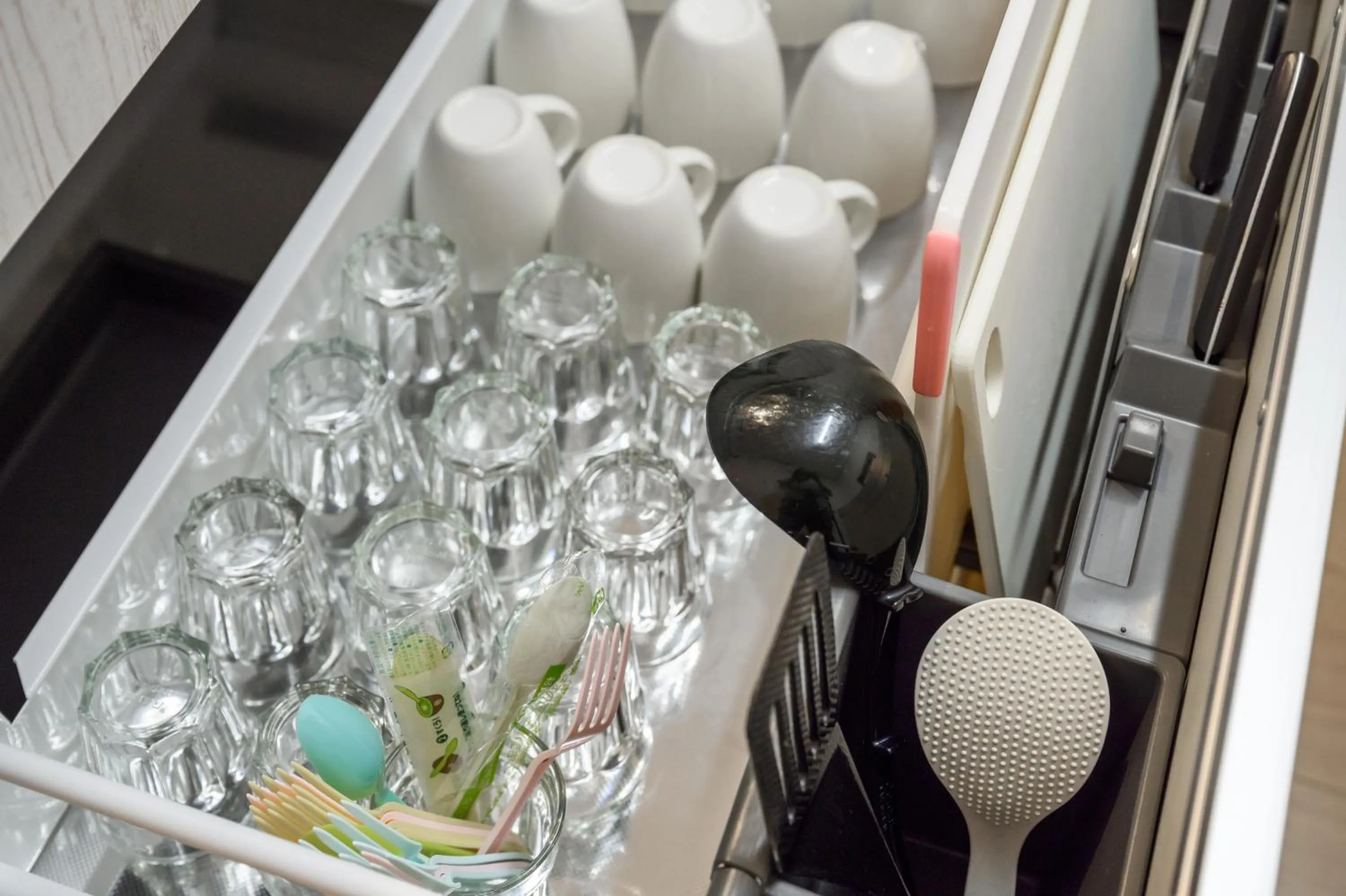 Kitchen or kitchenette in Orange Line