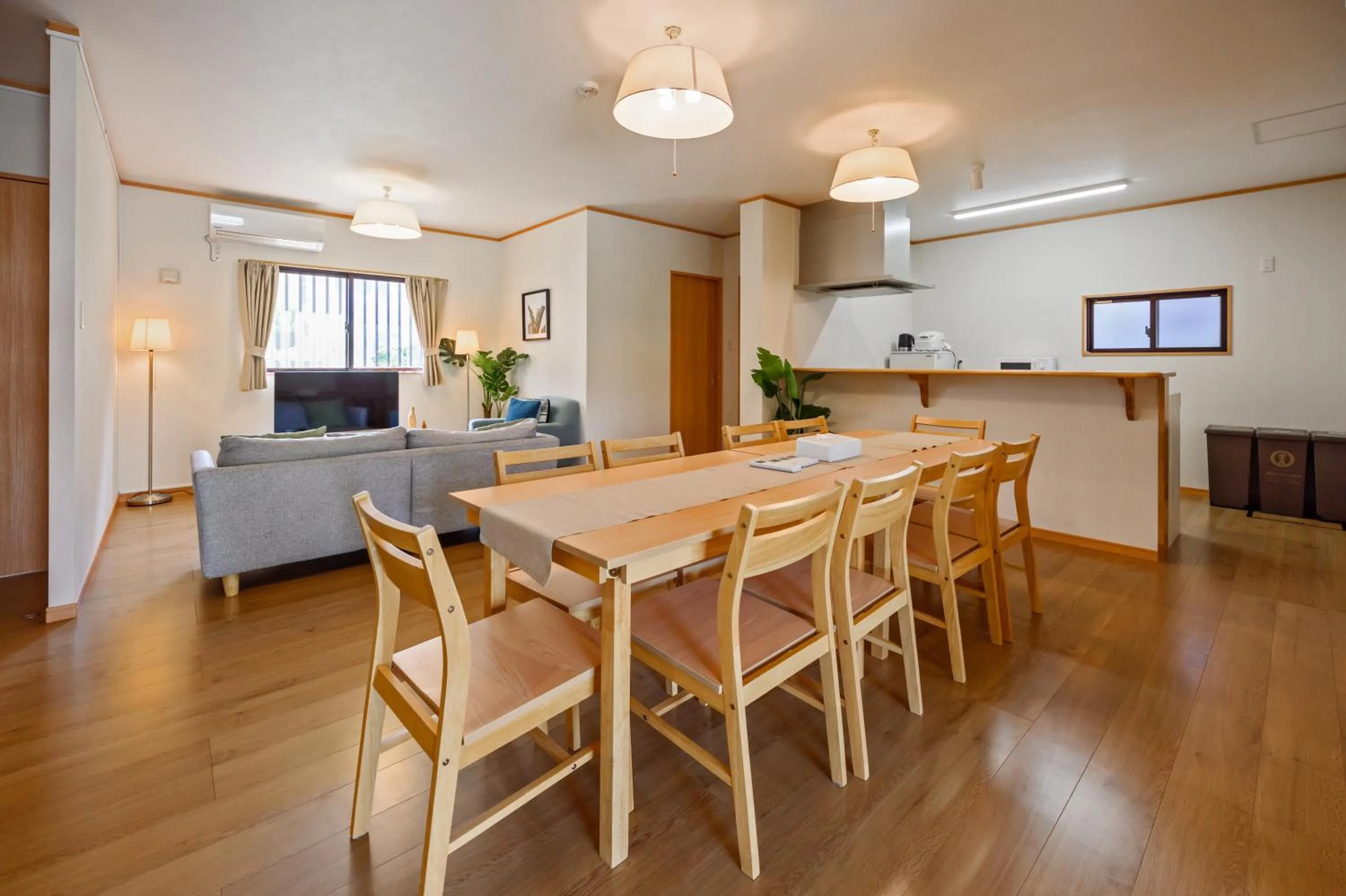 Kitchen or kitchenette in Orange Line