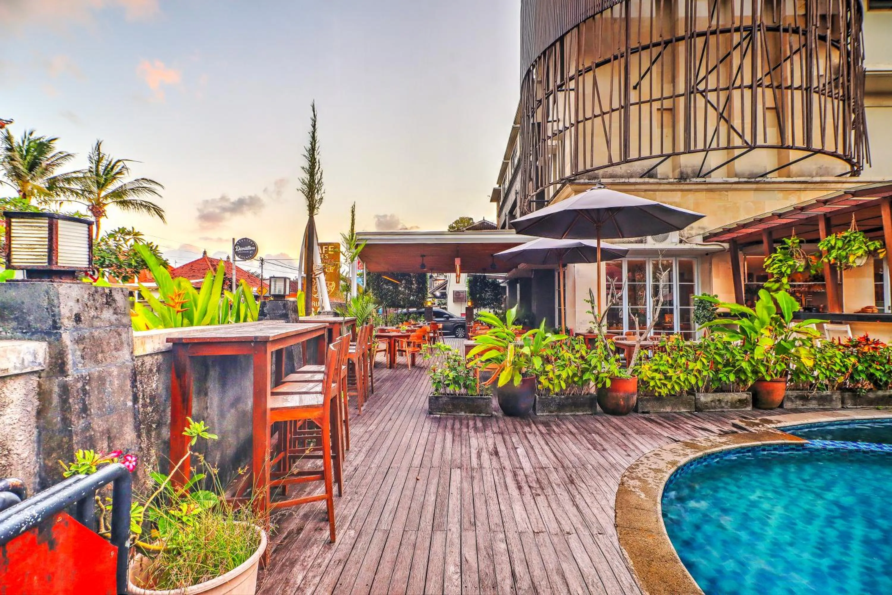 Swimming pool in Palette Signature Hotel